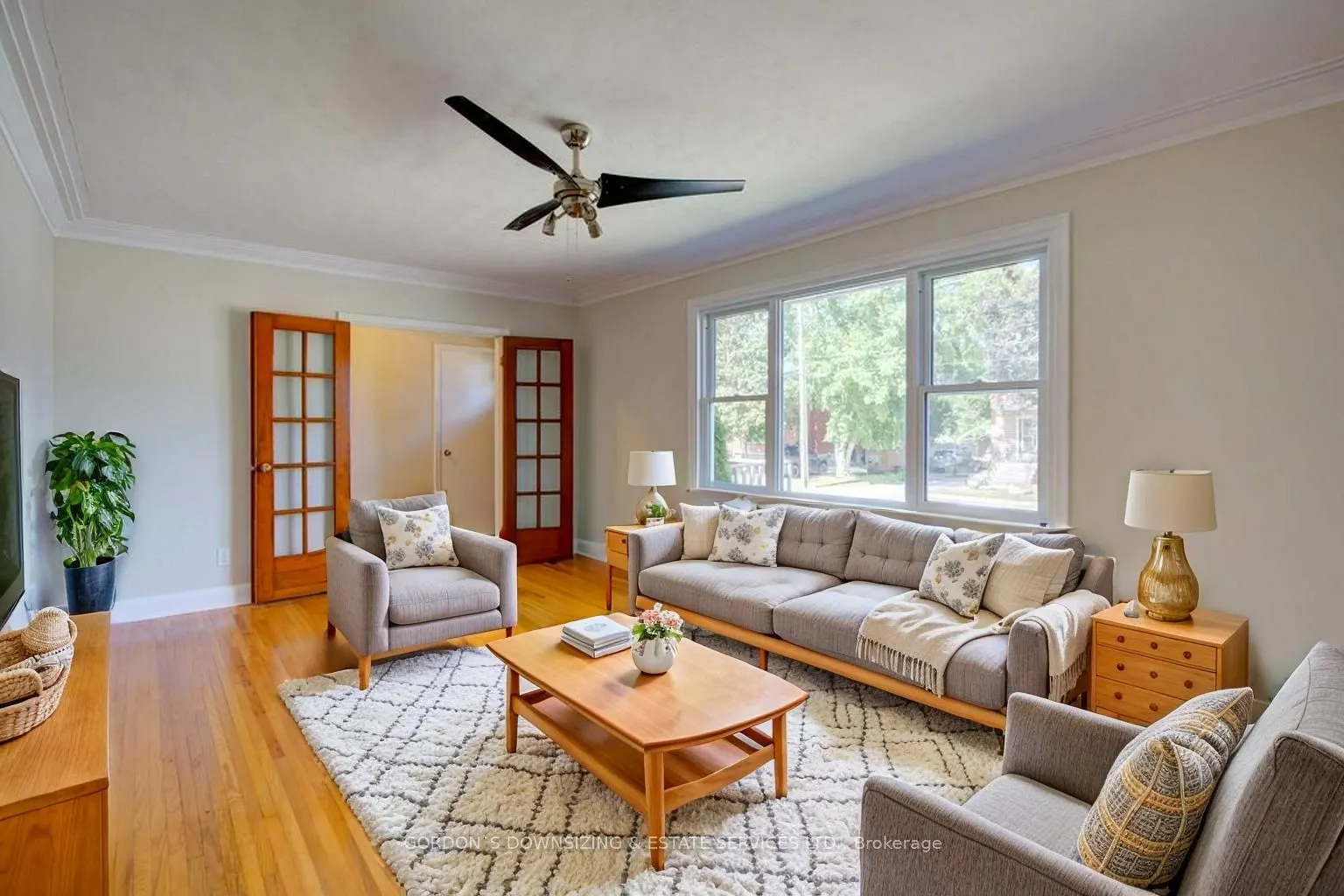 11 Porter Avenue