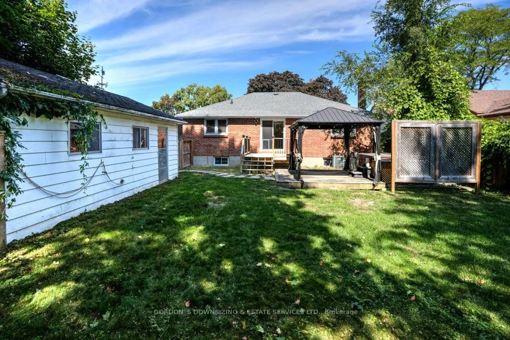 11 Porter Avenue