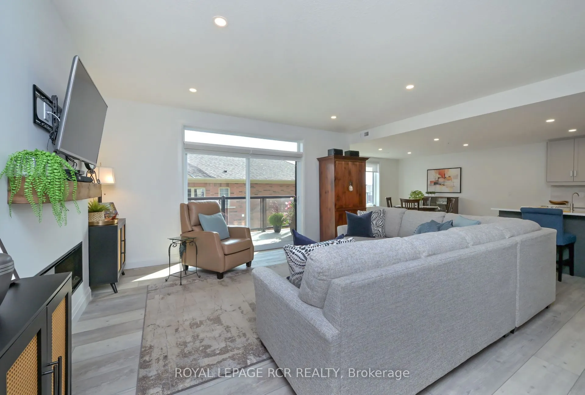 99B Farley Road, #204