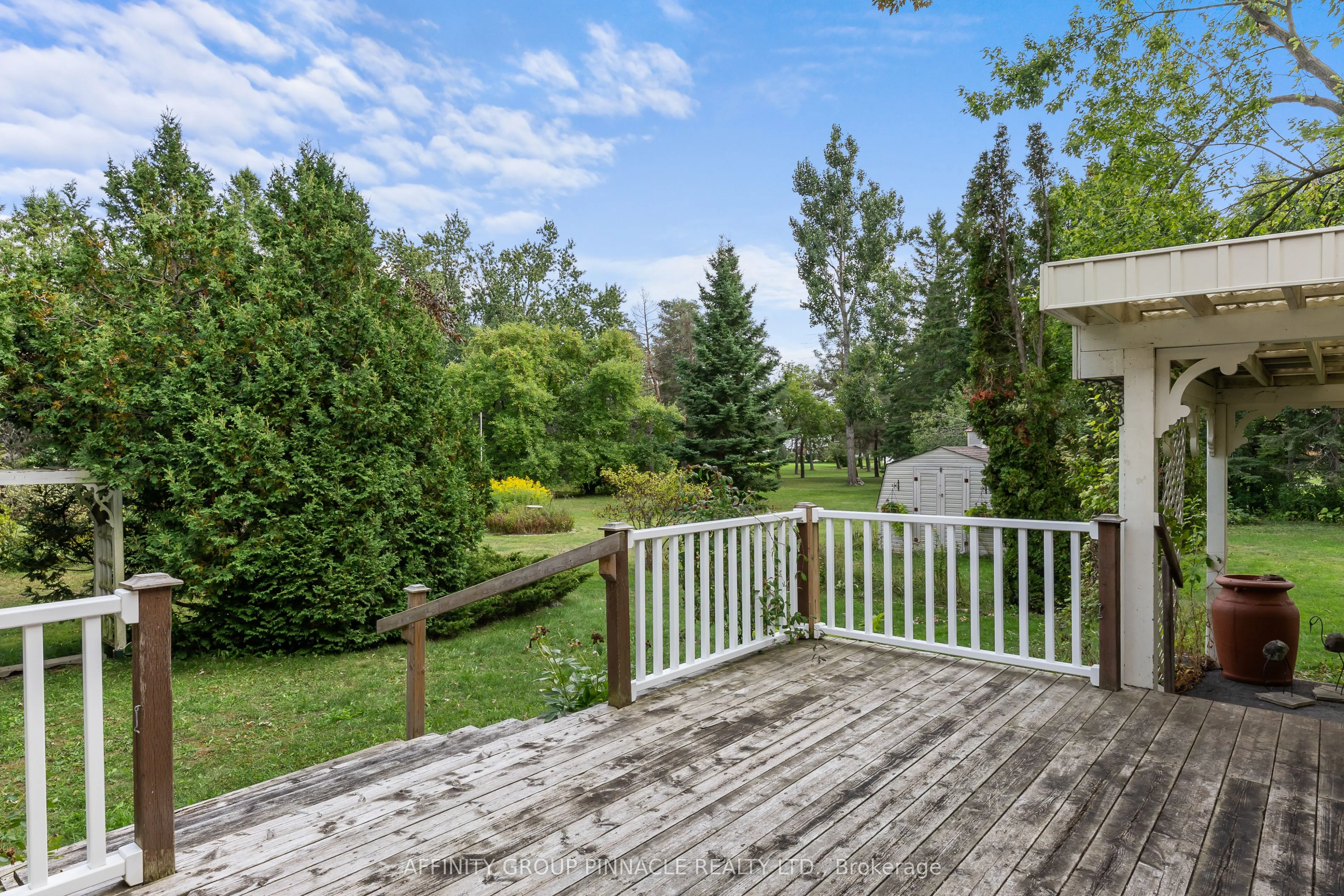 17 Richard Avenue
