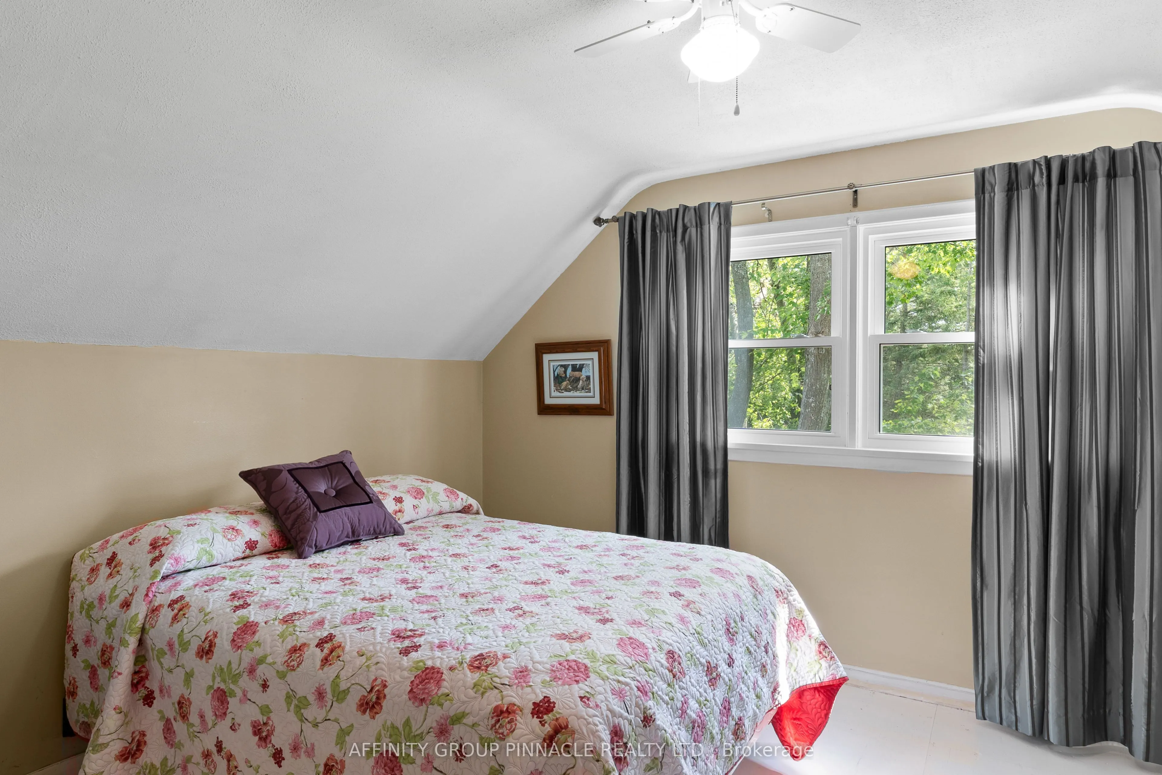 17 Richard Avenue