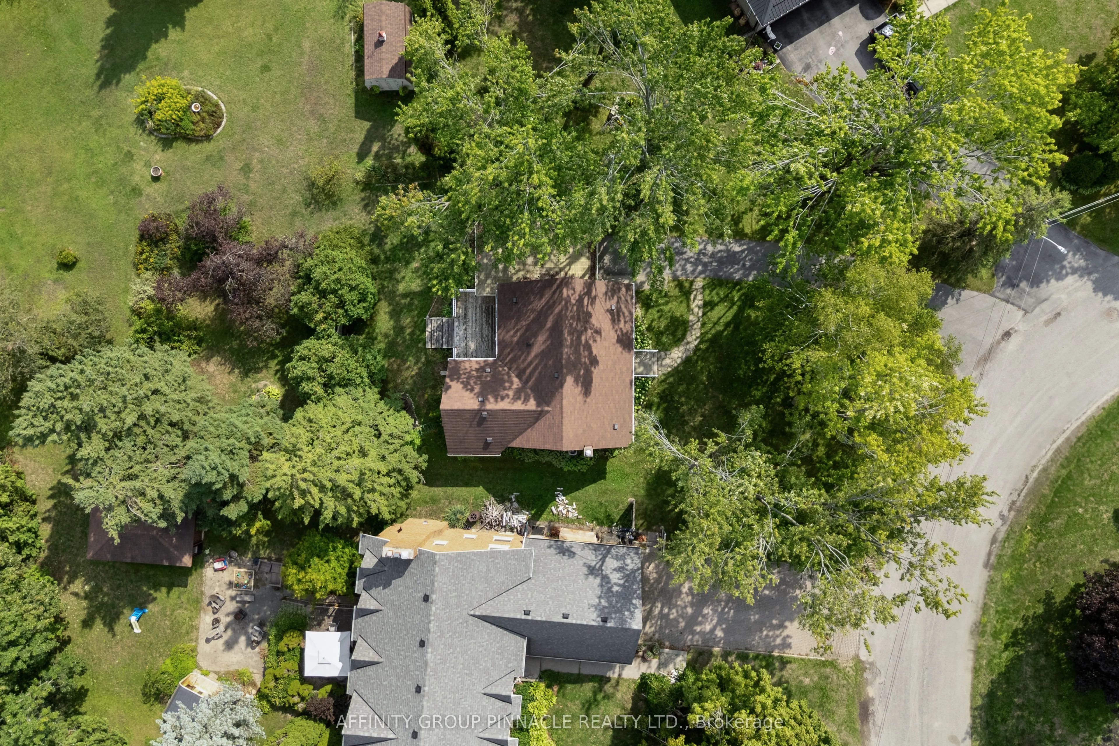 17 Richard Avenue