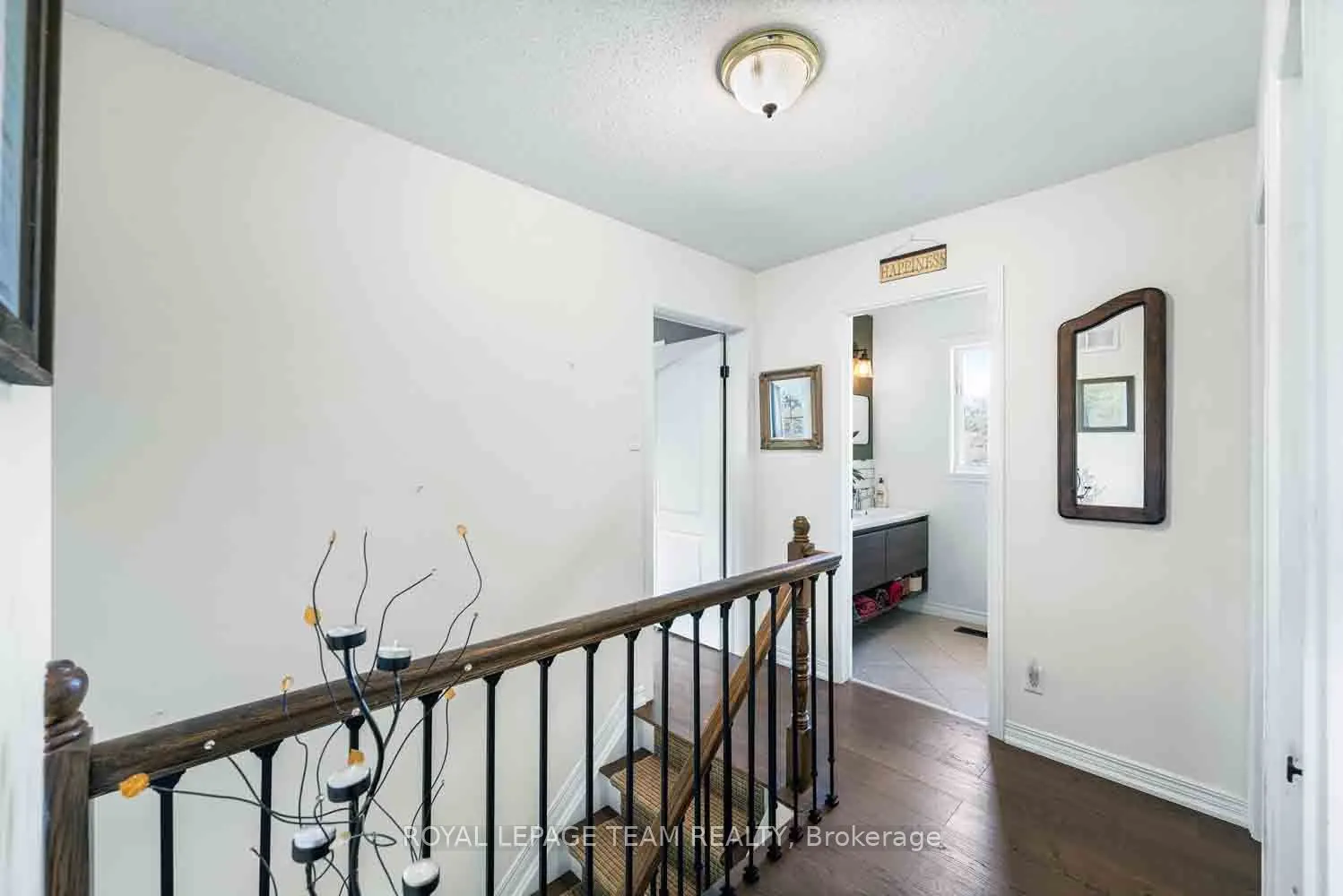 1271 COLLIER Crescent