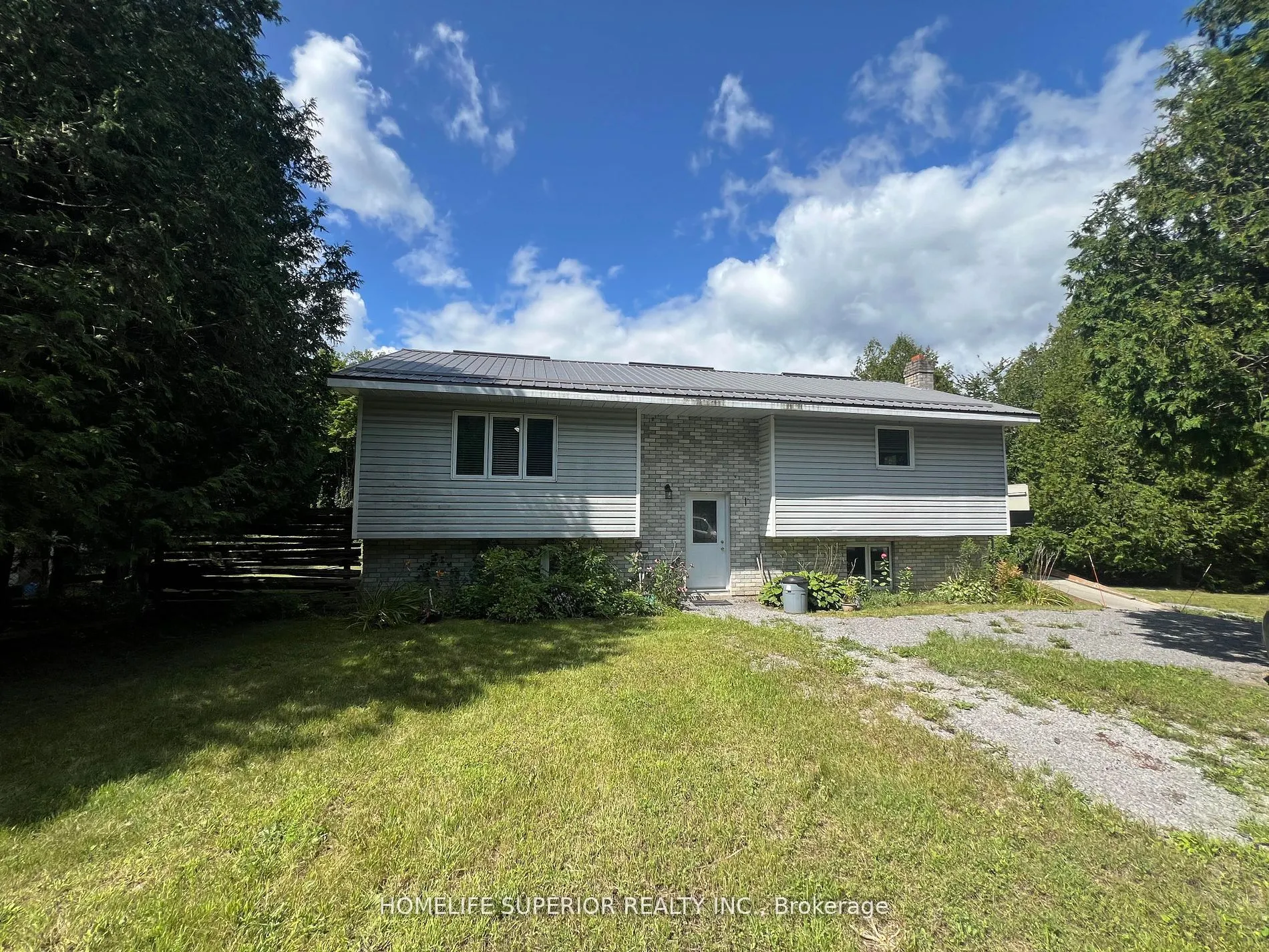 985 Twiddy Road