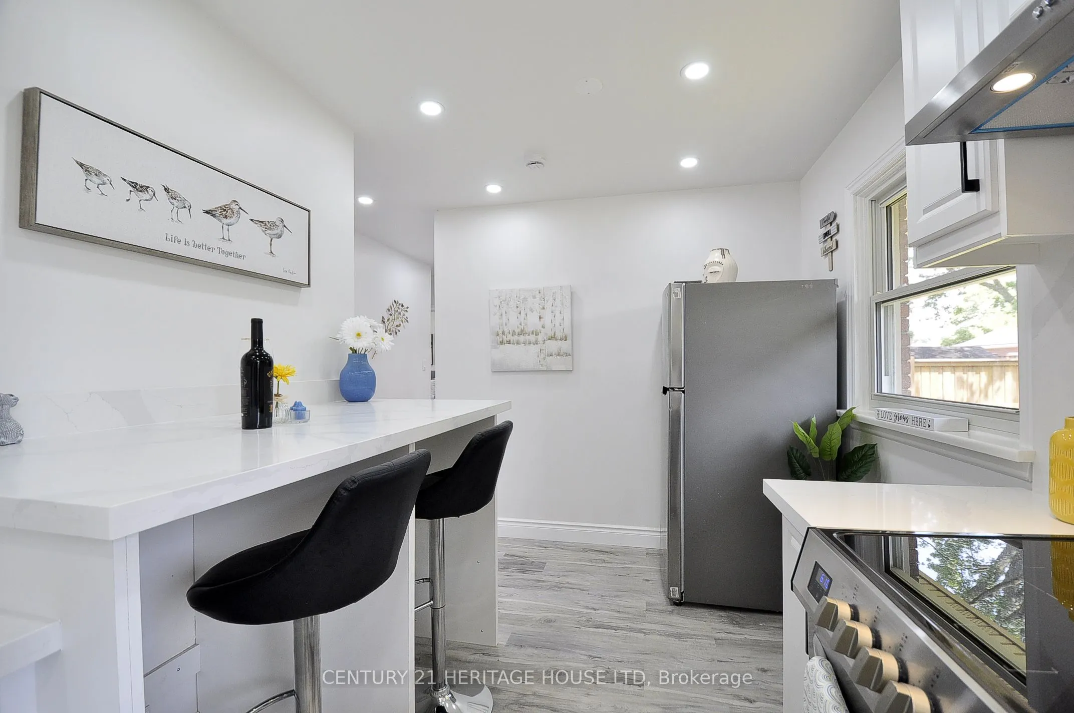 1083 Rose Street