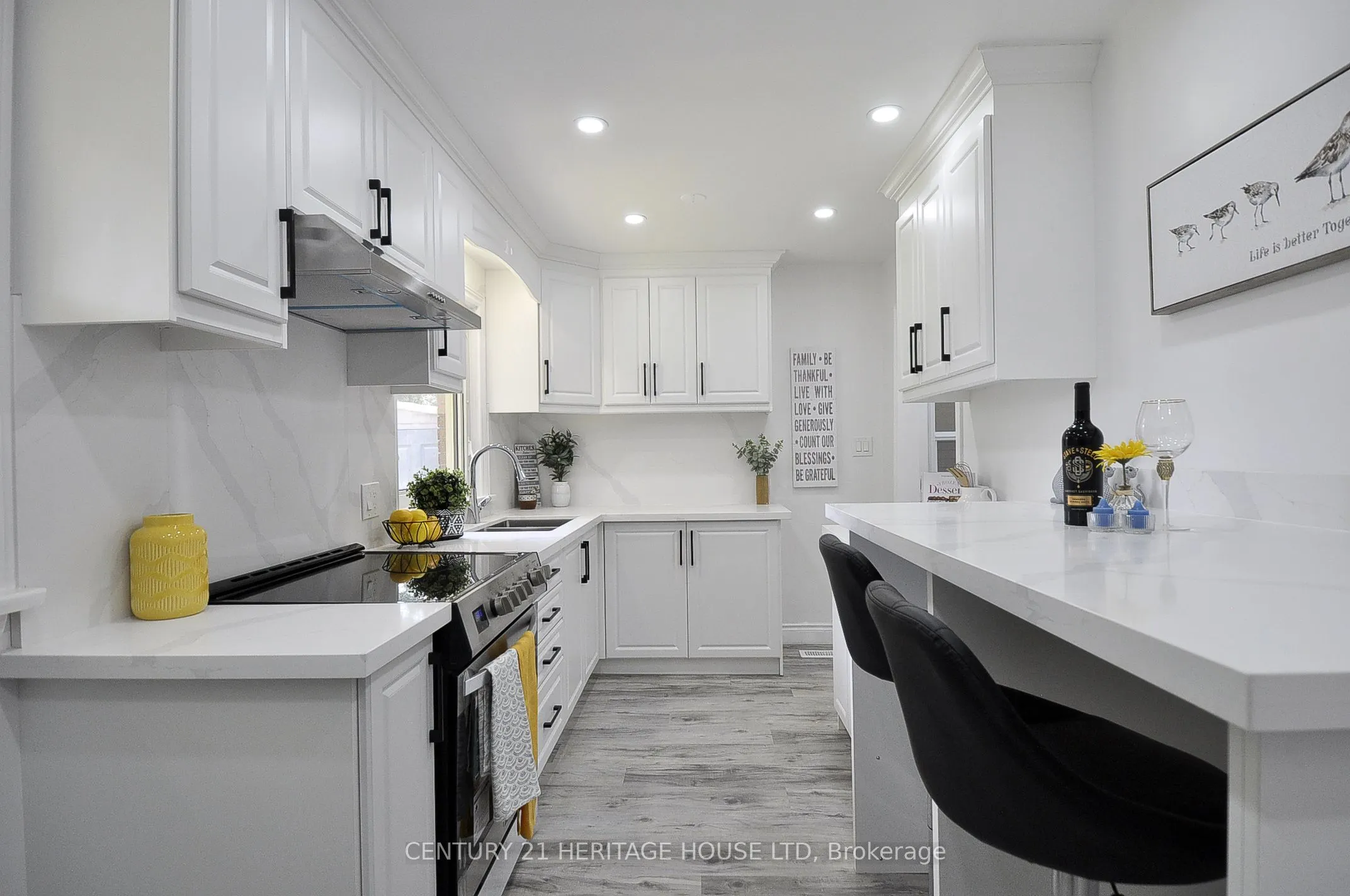 1083 Rose Street