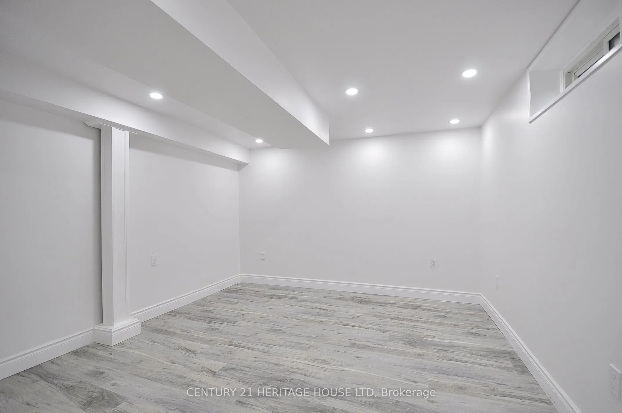 1083 Rose Street