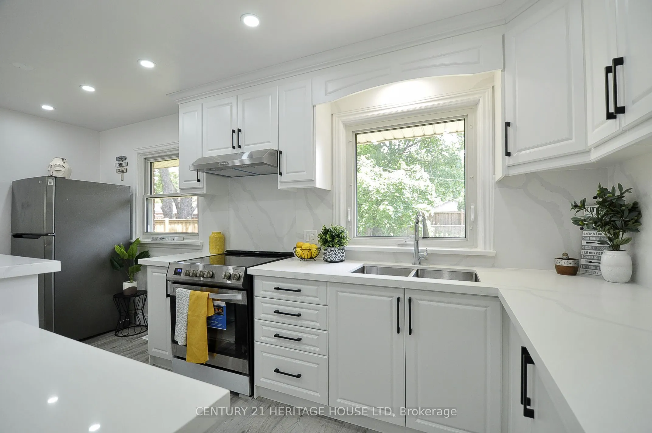 1083 Rose Street