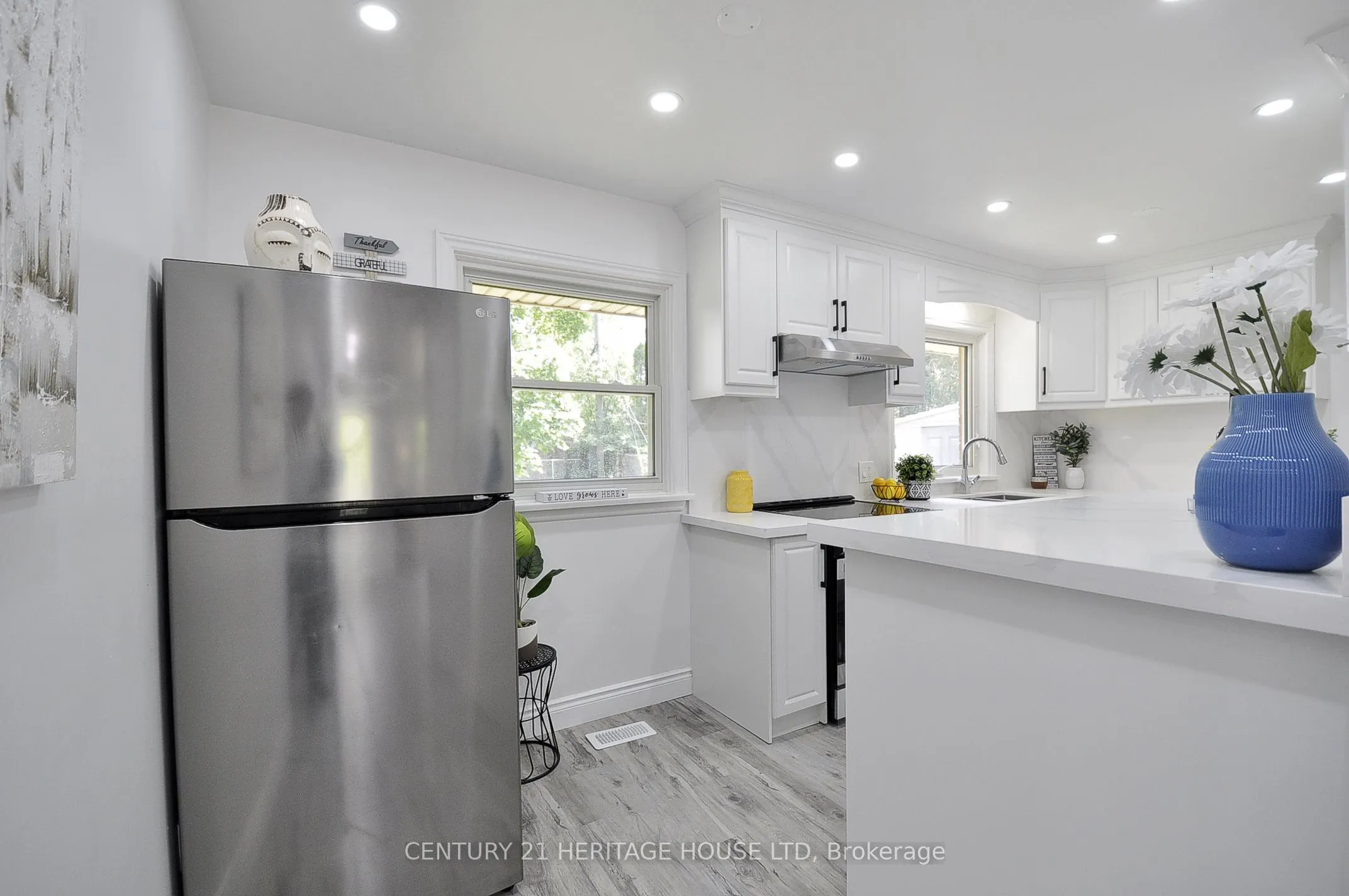 1083 Rose Street