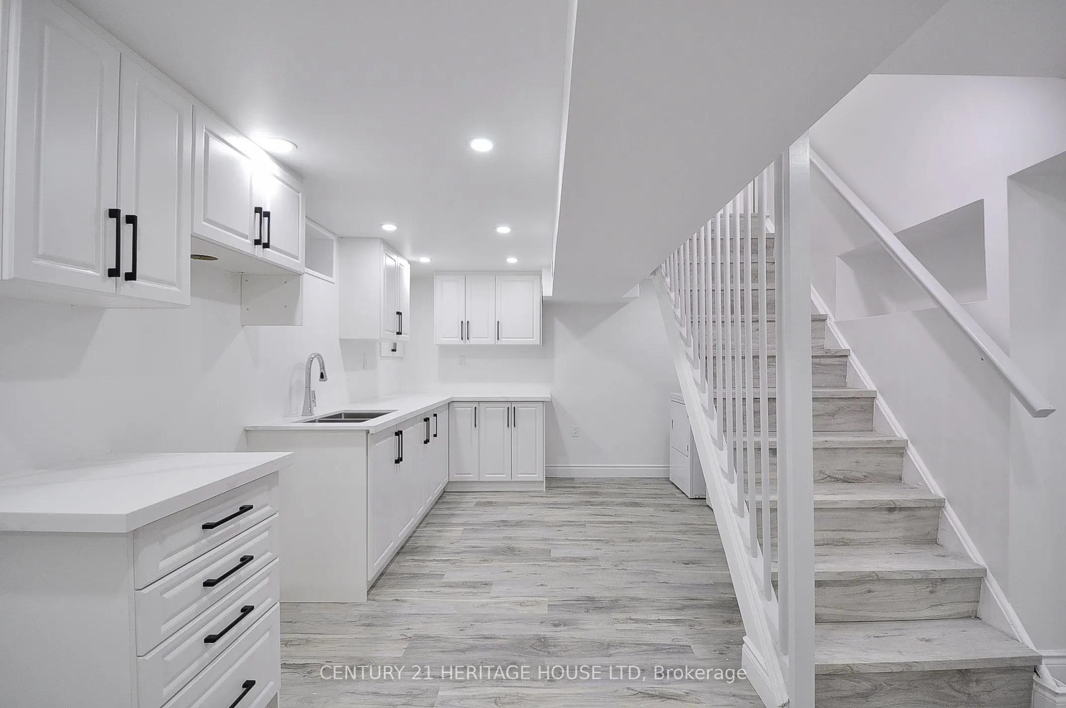 1083 Rose Street