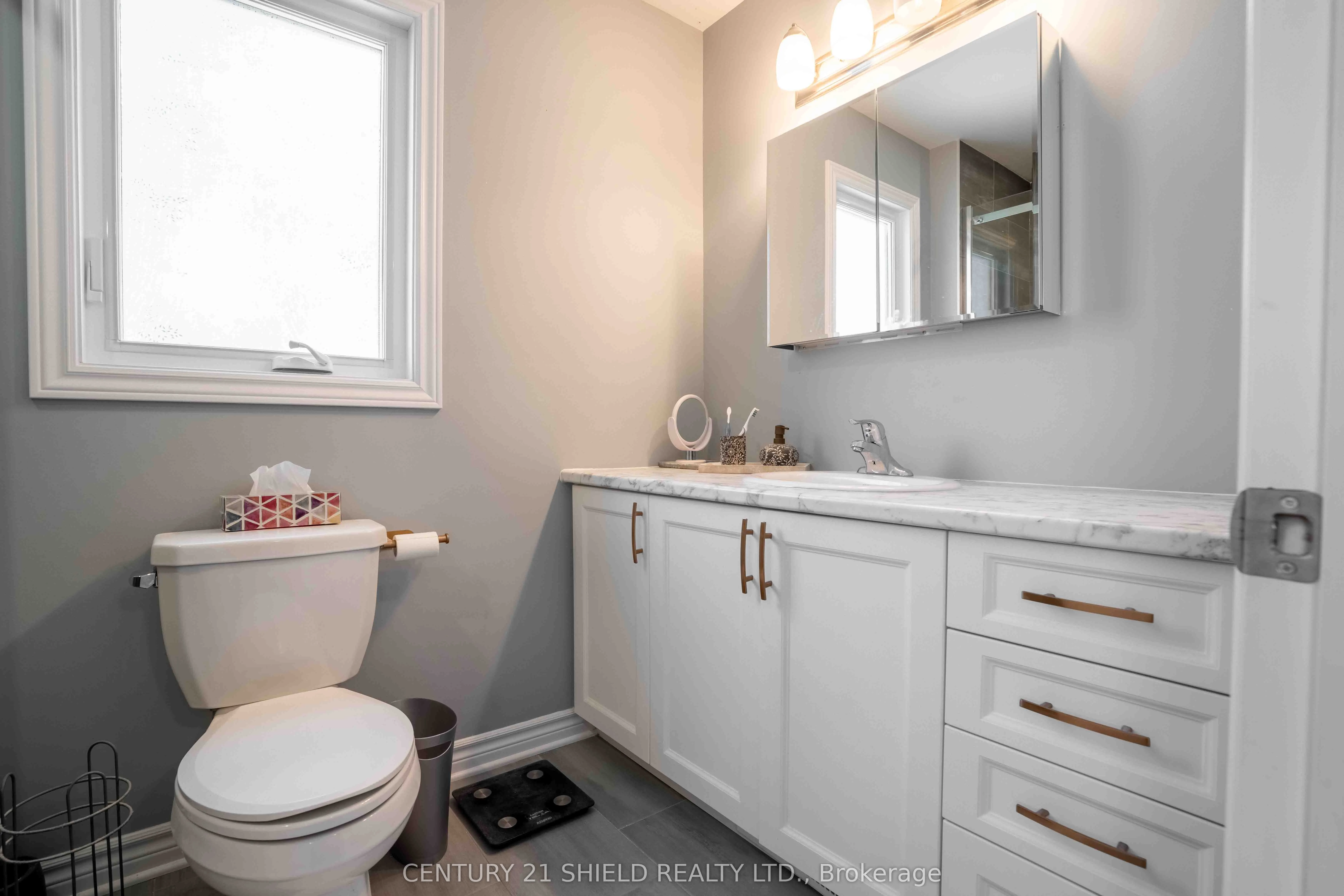 1108 Nicolas Crescent