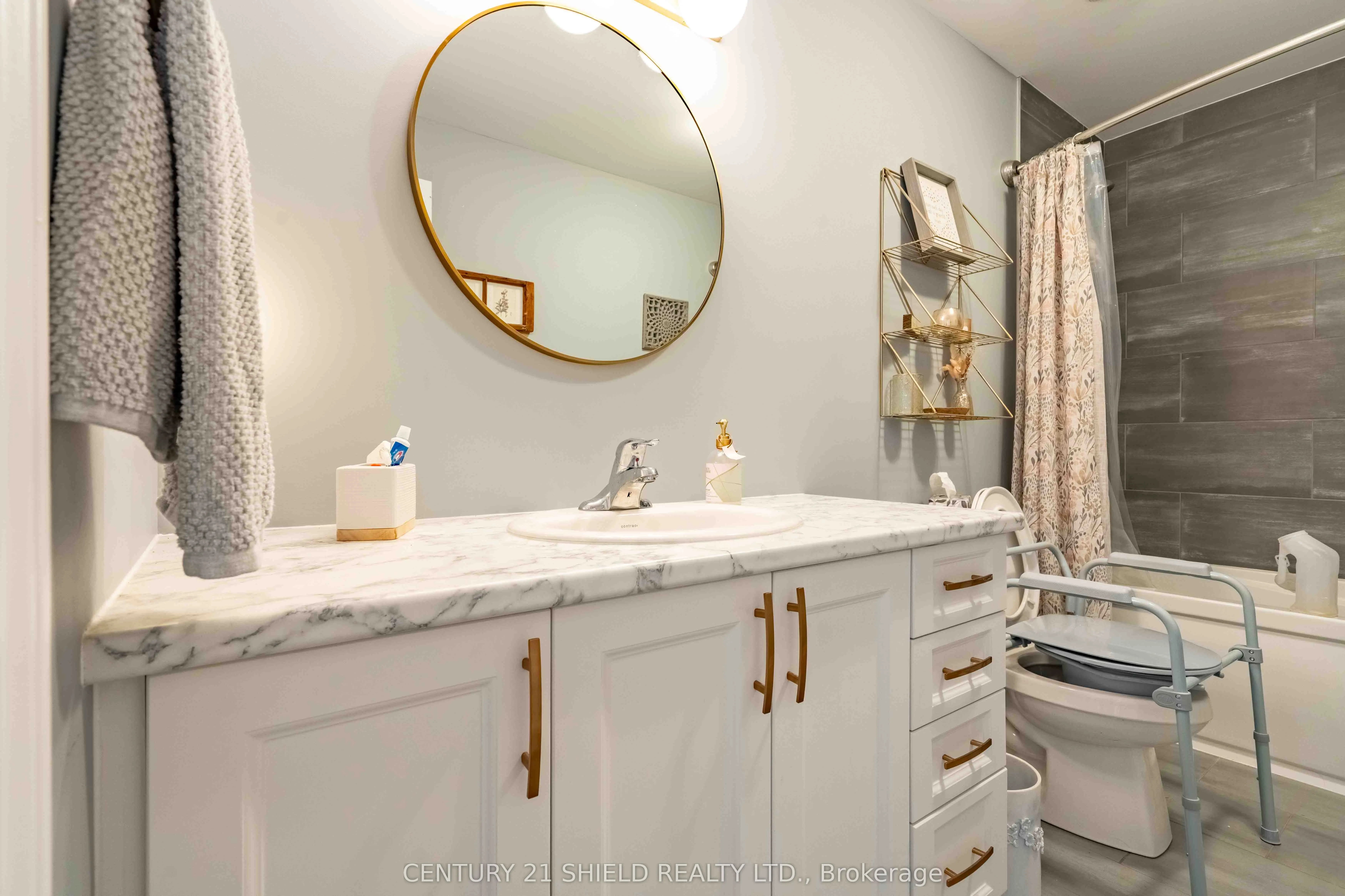 1108 Nicolas Crescent