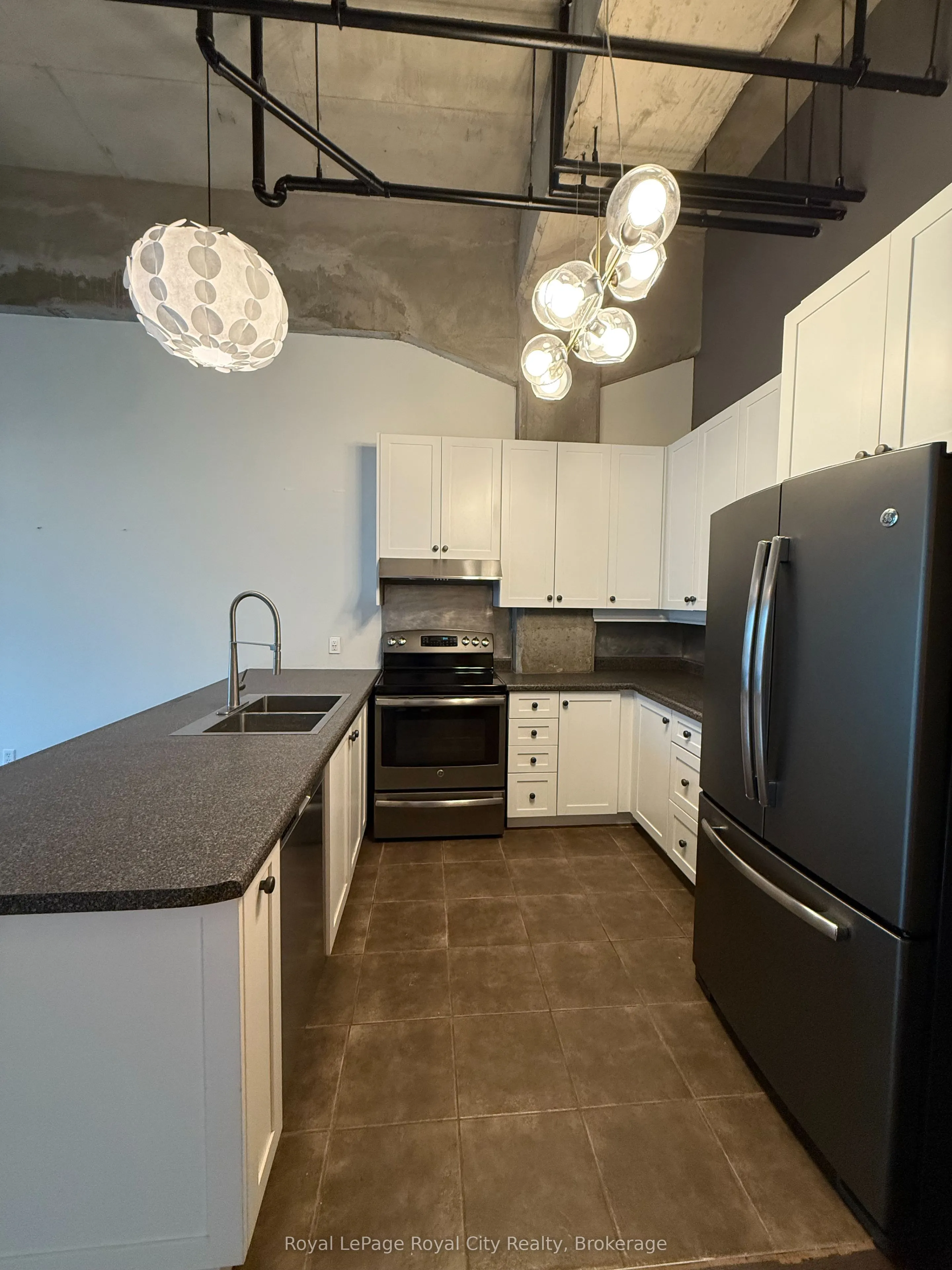 26 Ontario Street, #106
