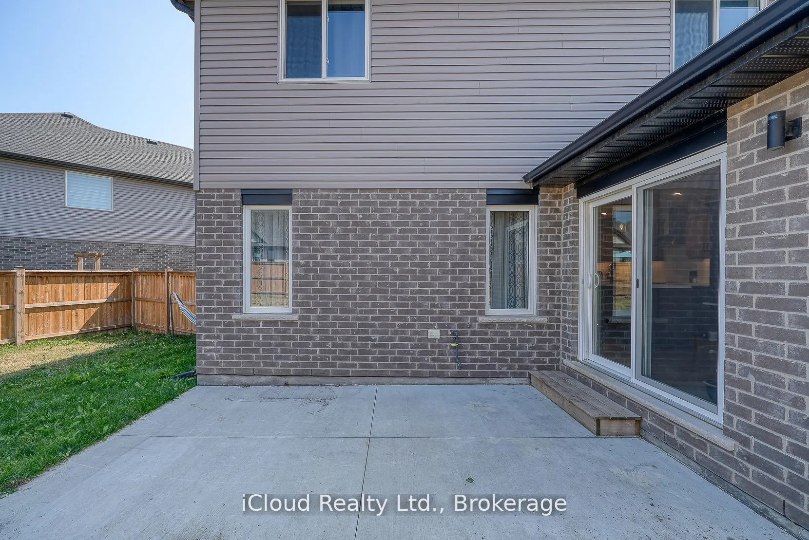 15 Curren Crescent