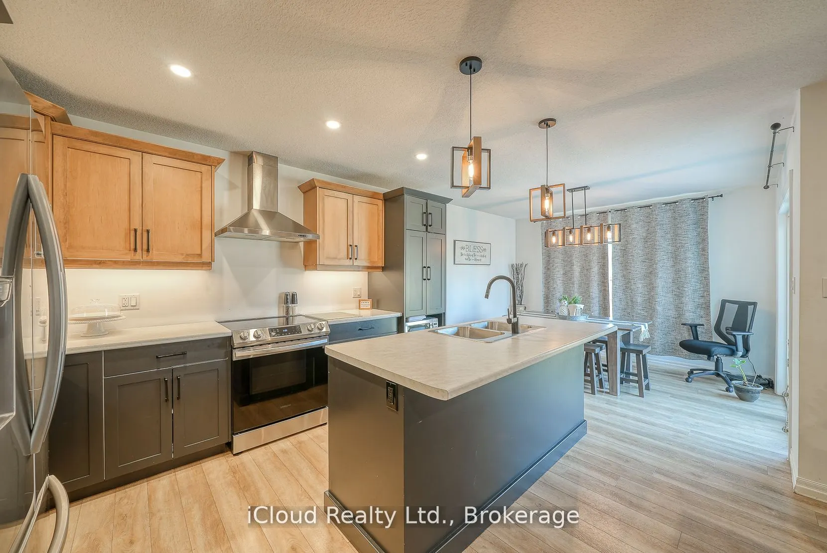 15 Curren Crescent