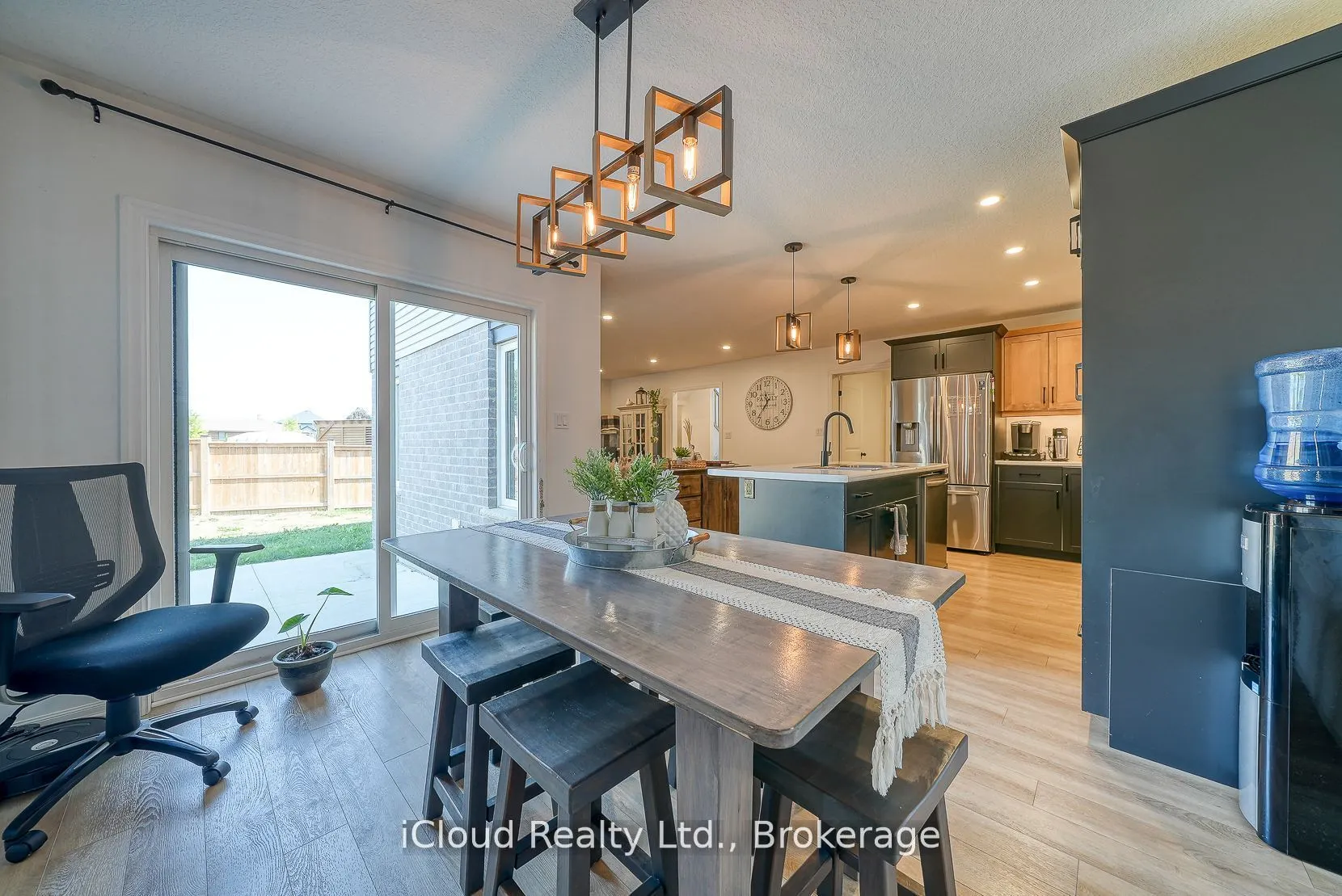 15 Curren Crescent