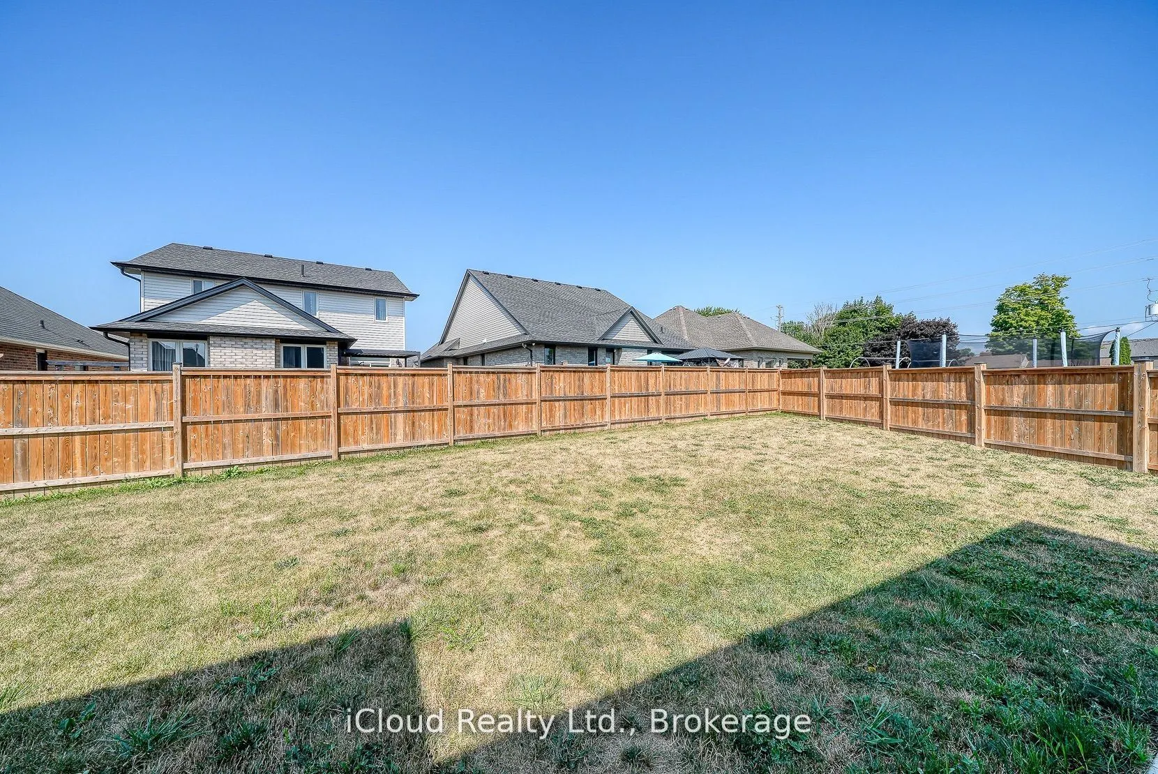 15 Curren Crescent