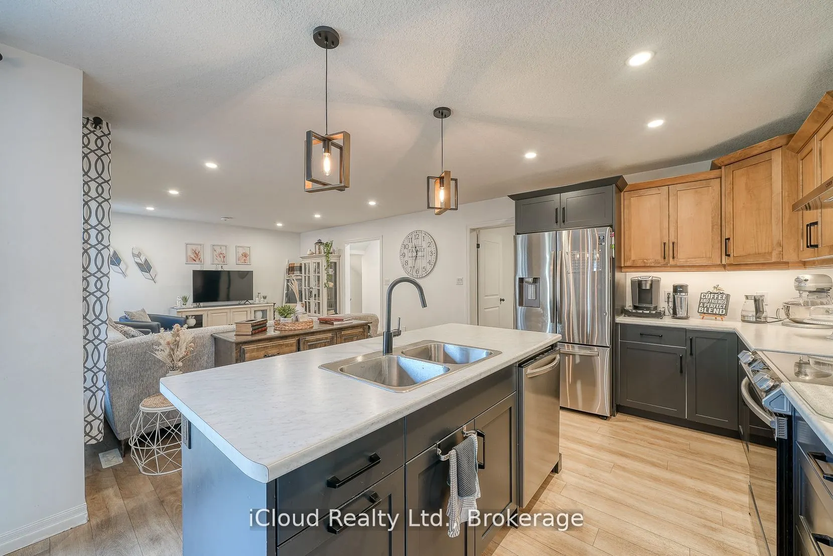 15 Curren Crescent