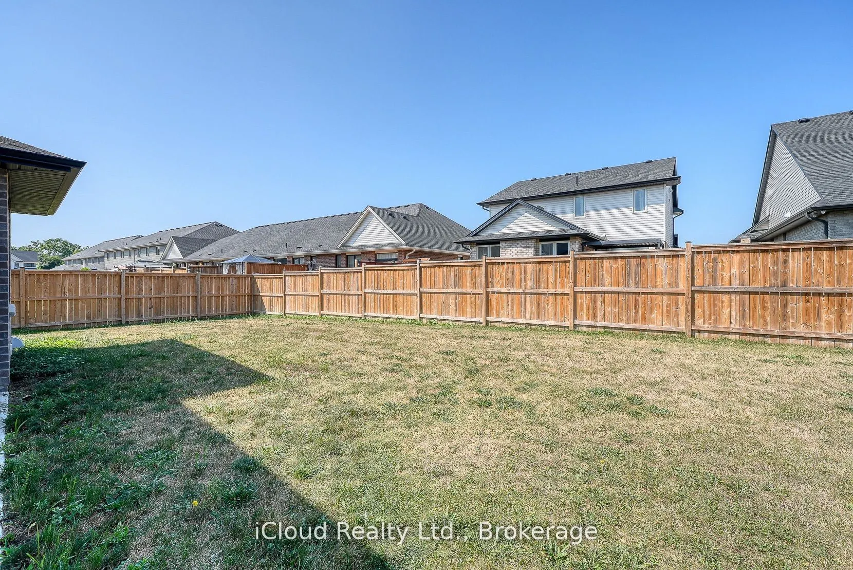 15 Curren Crescent