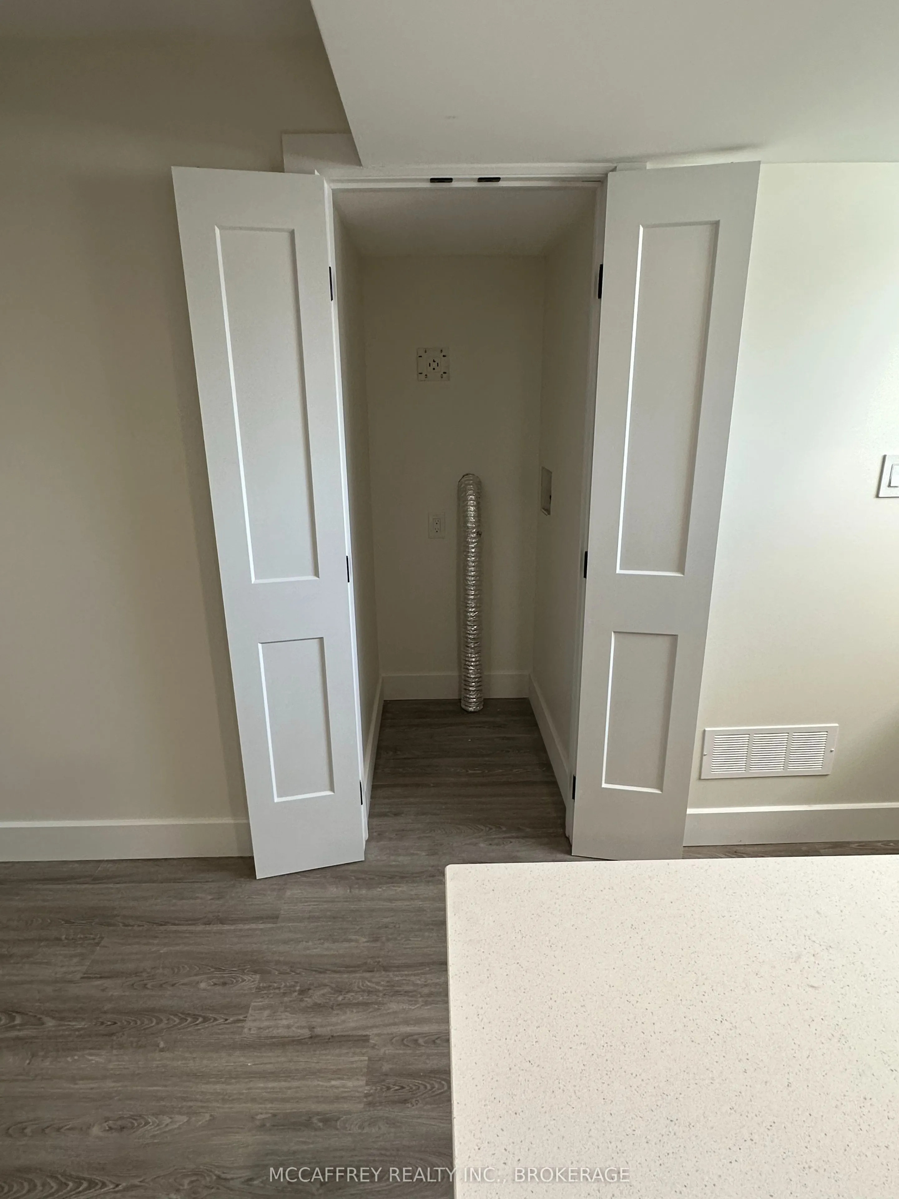 1463 Apollo Terrace