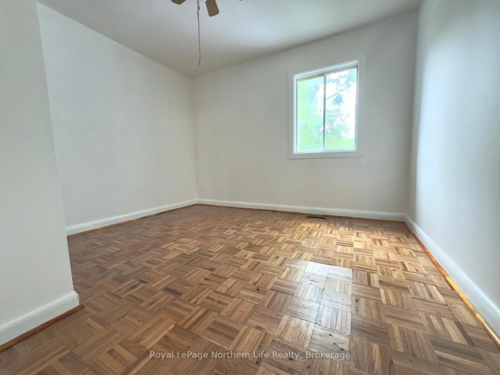 638 Second Avenue E