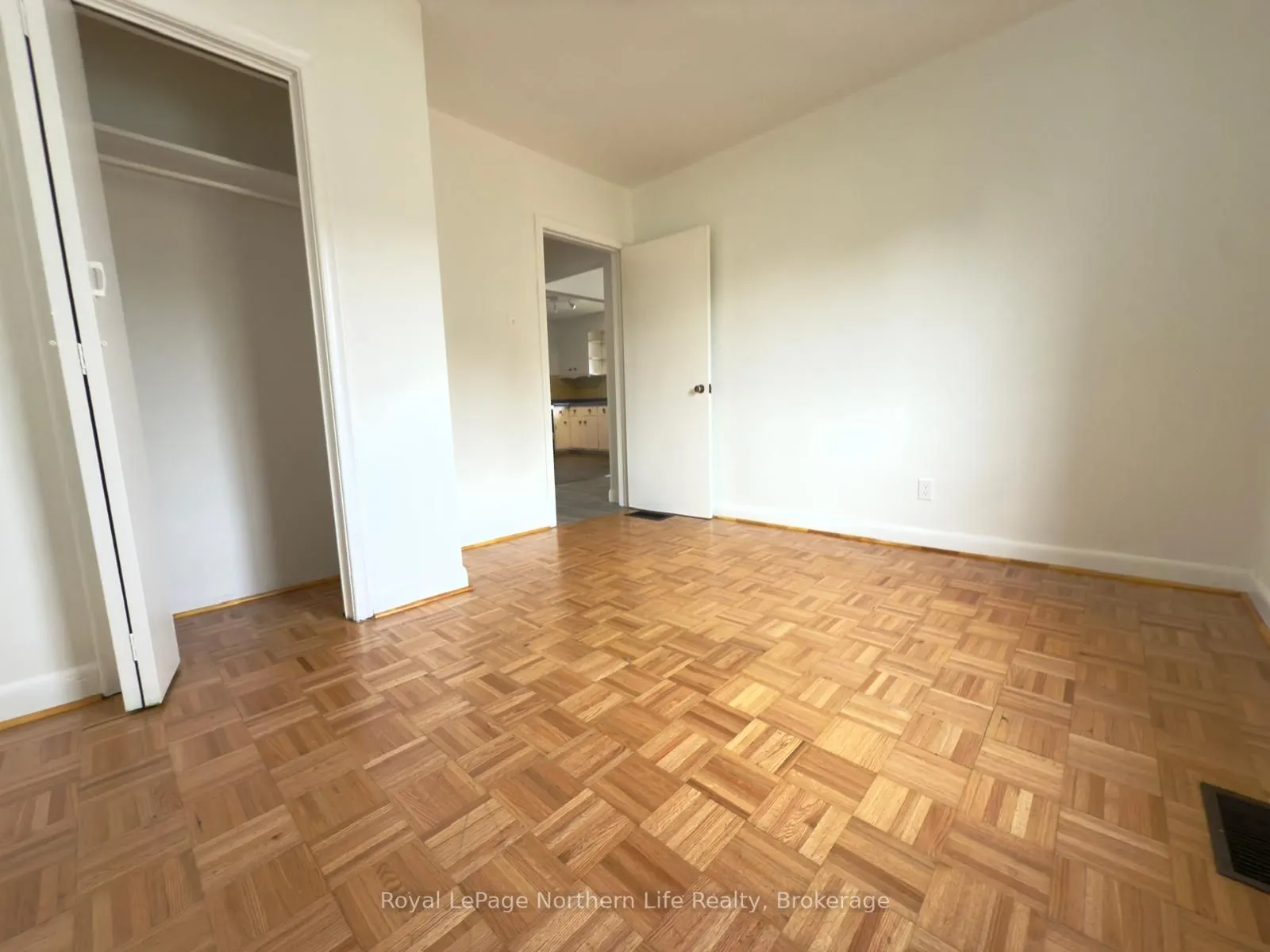 638 Second Avenue E