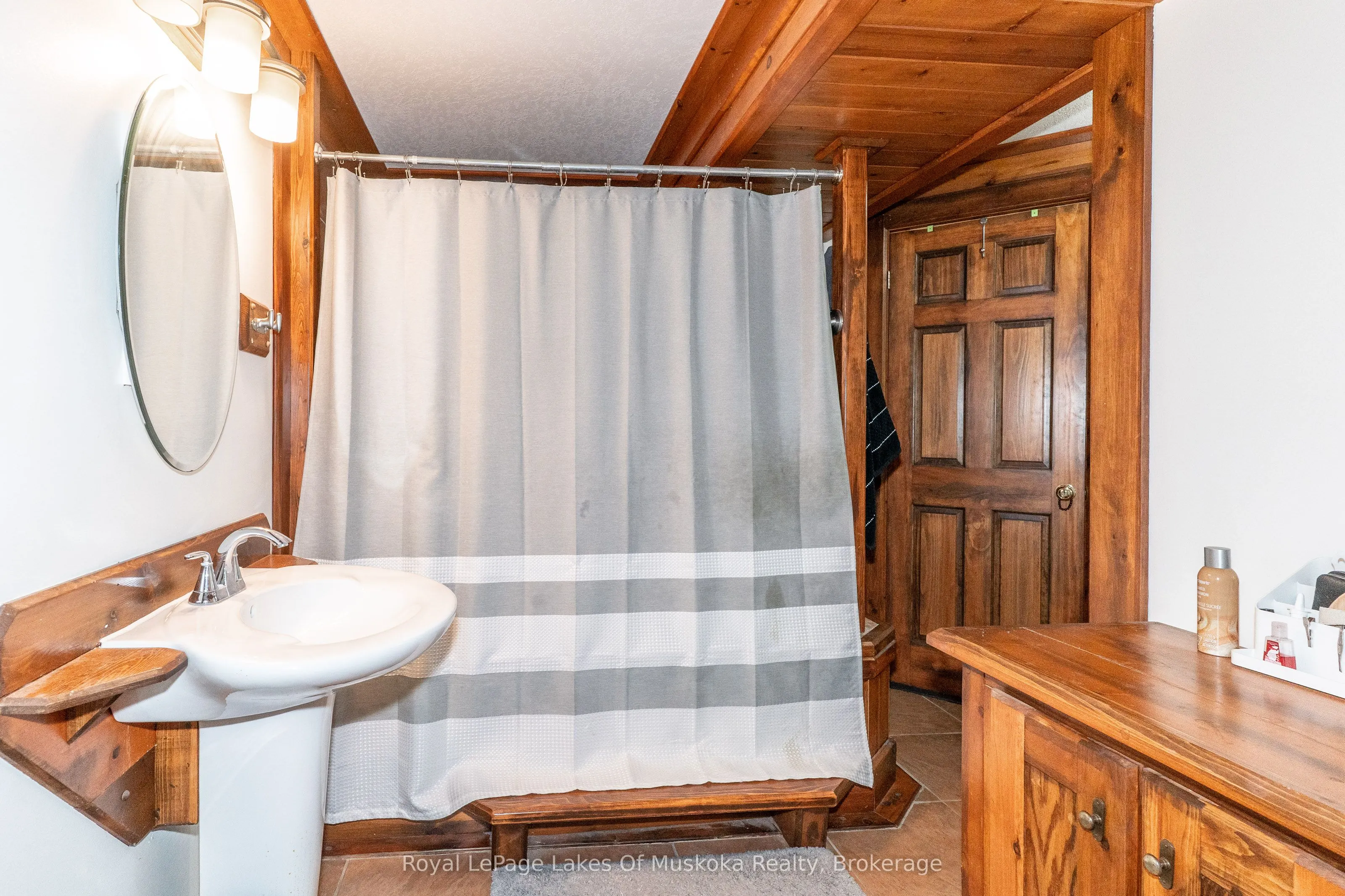1080 Walkers Glenn Crescent