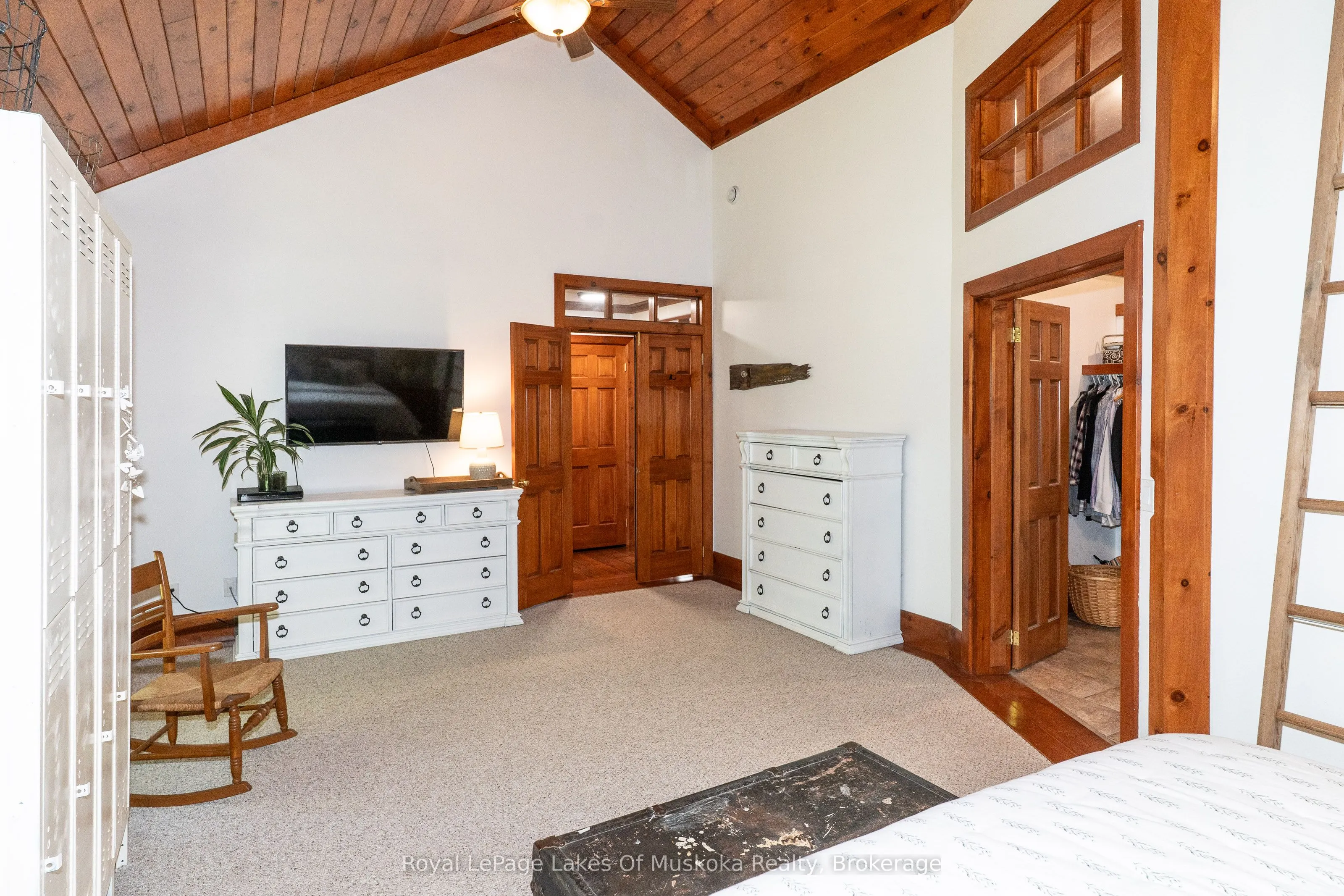 1080 Walkers Glenn Crescent