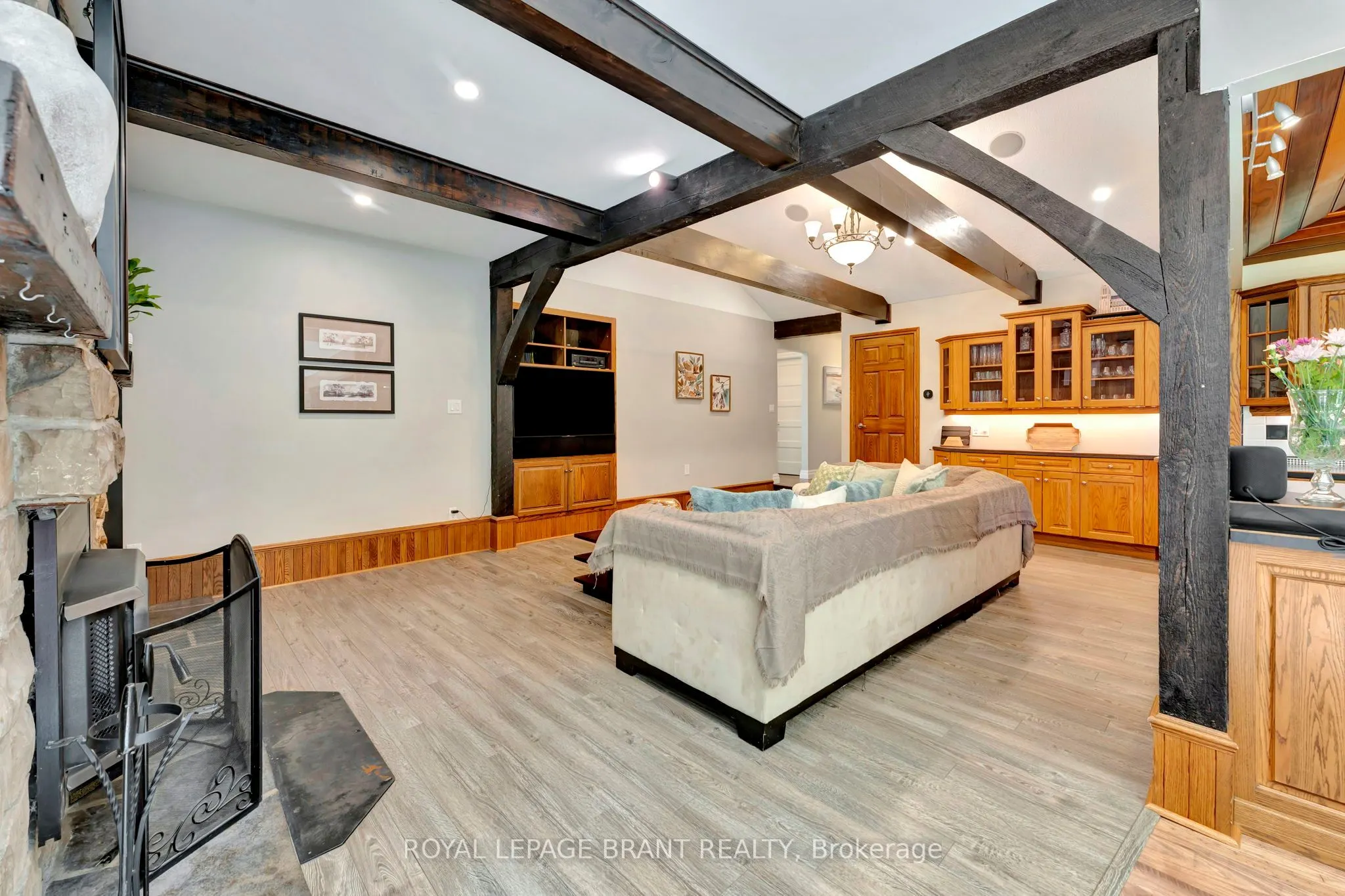 2257 Swimming Pool Road
