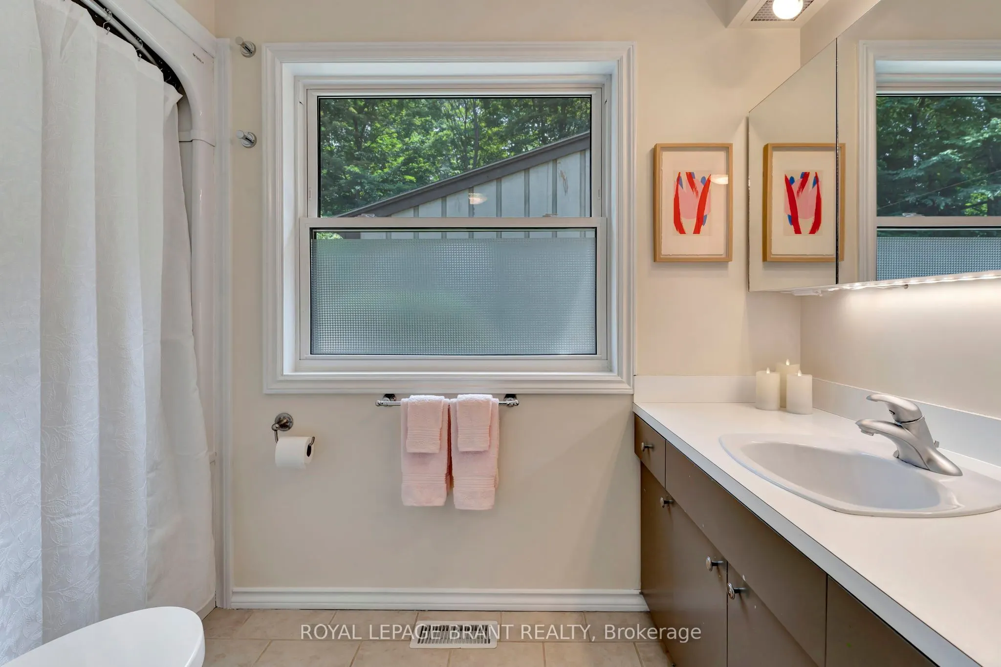 2257 Swimming Pool Road
