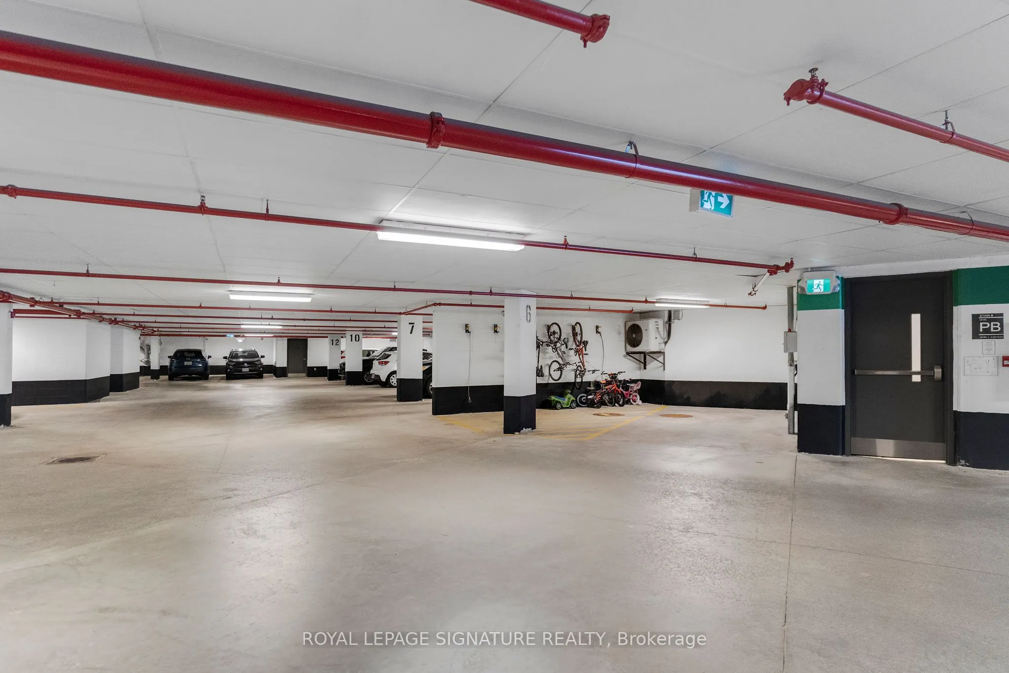110 Fergus Avenue, #211