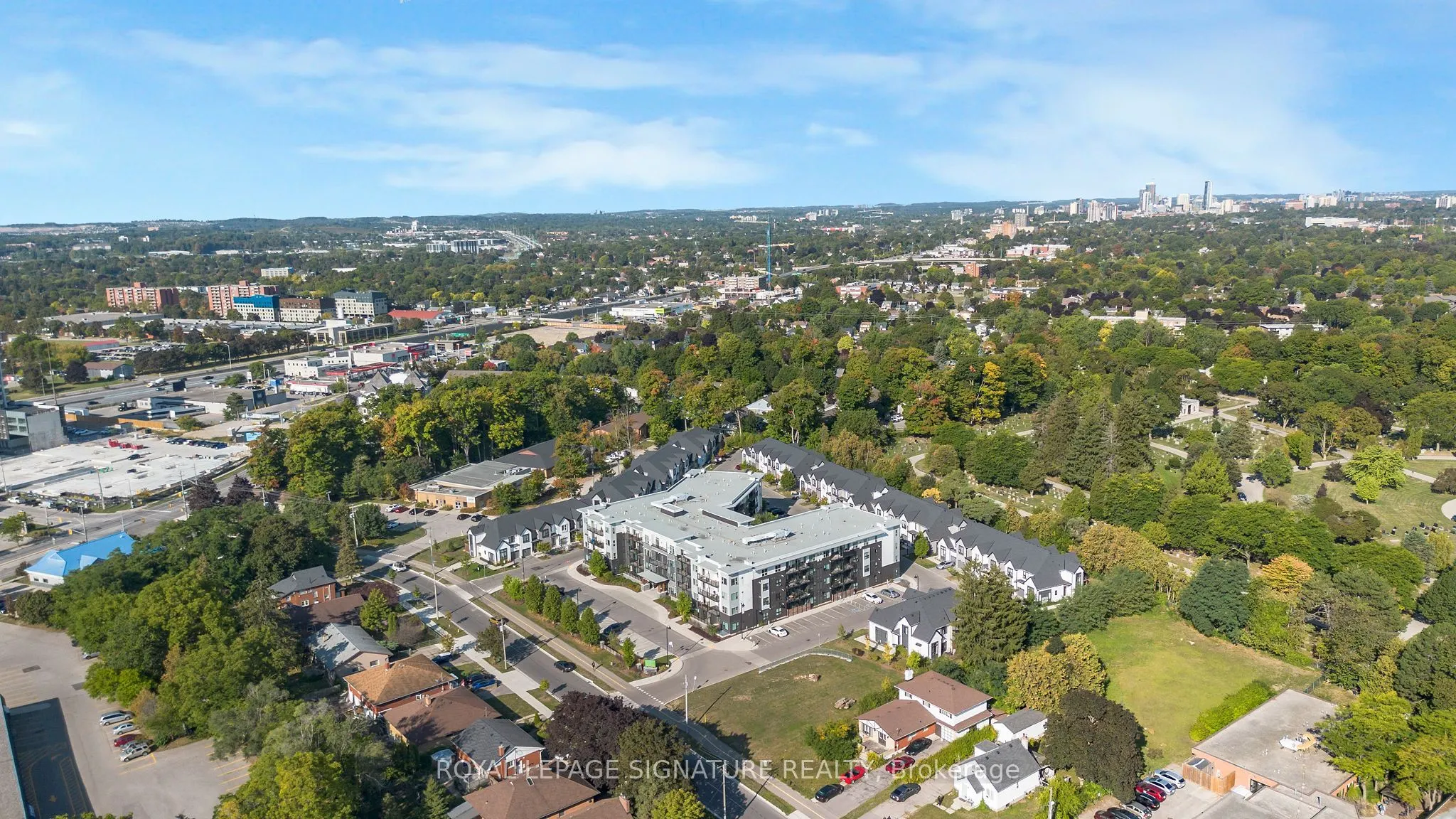 110 Fergus Avenue, #211