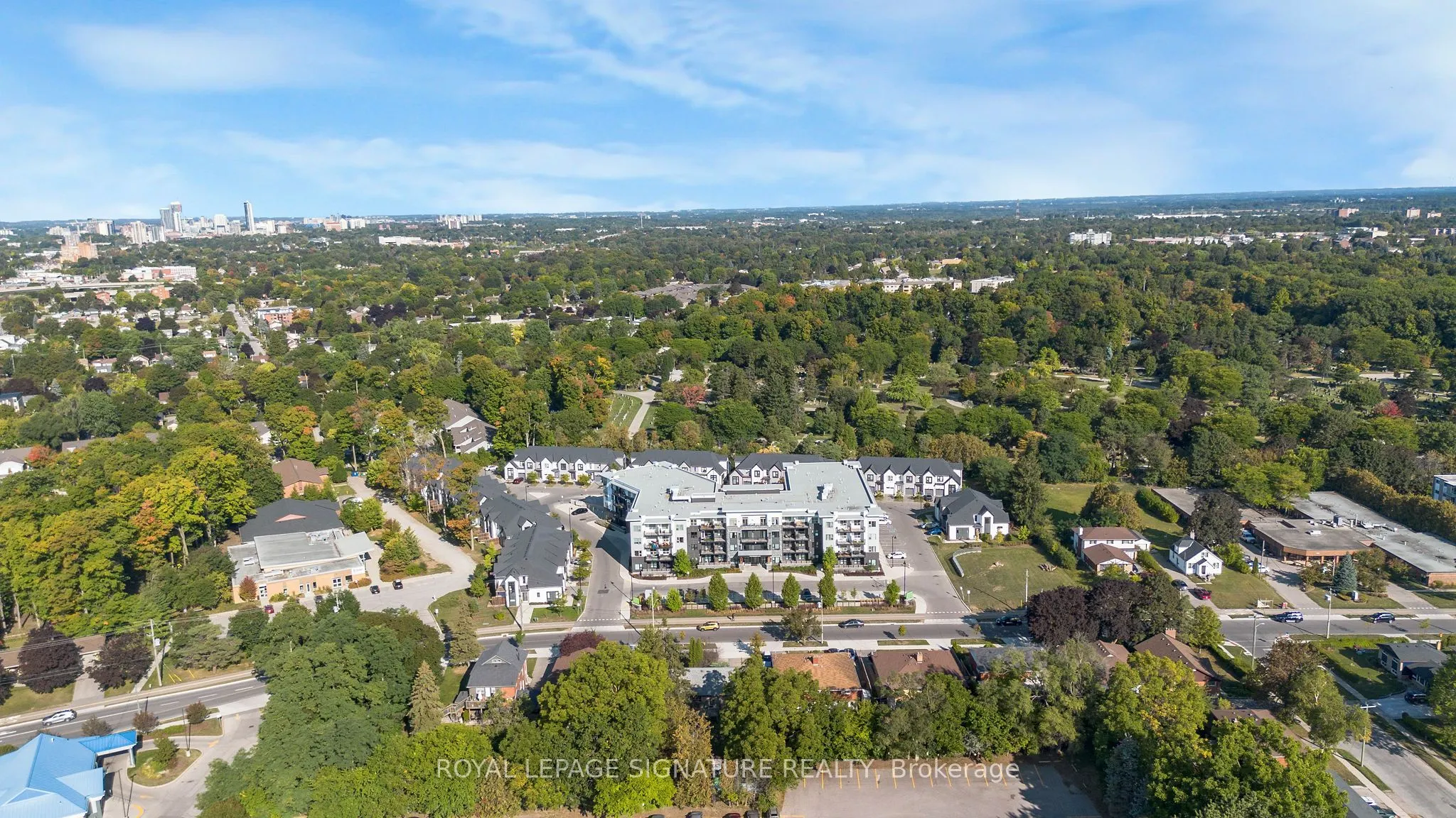 110 Fergus Avenue, #211