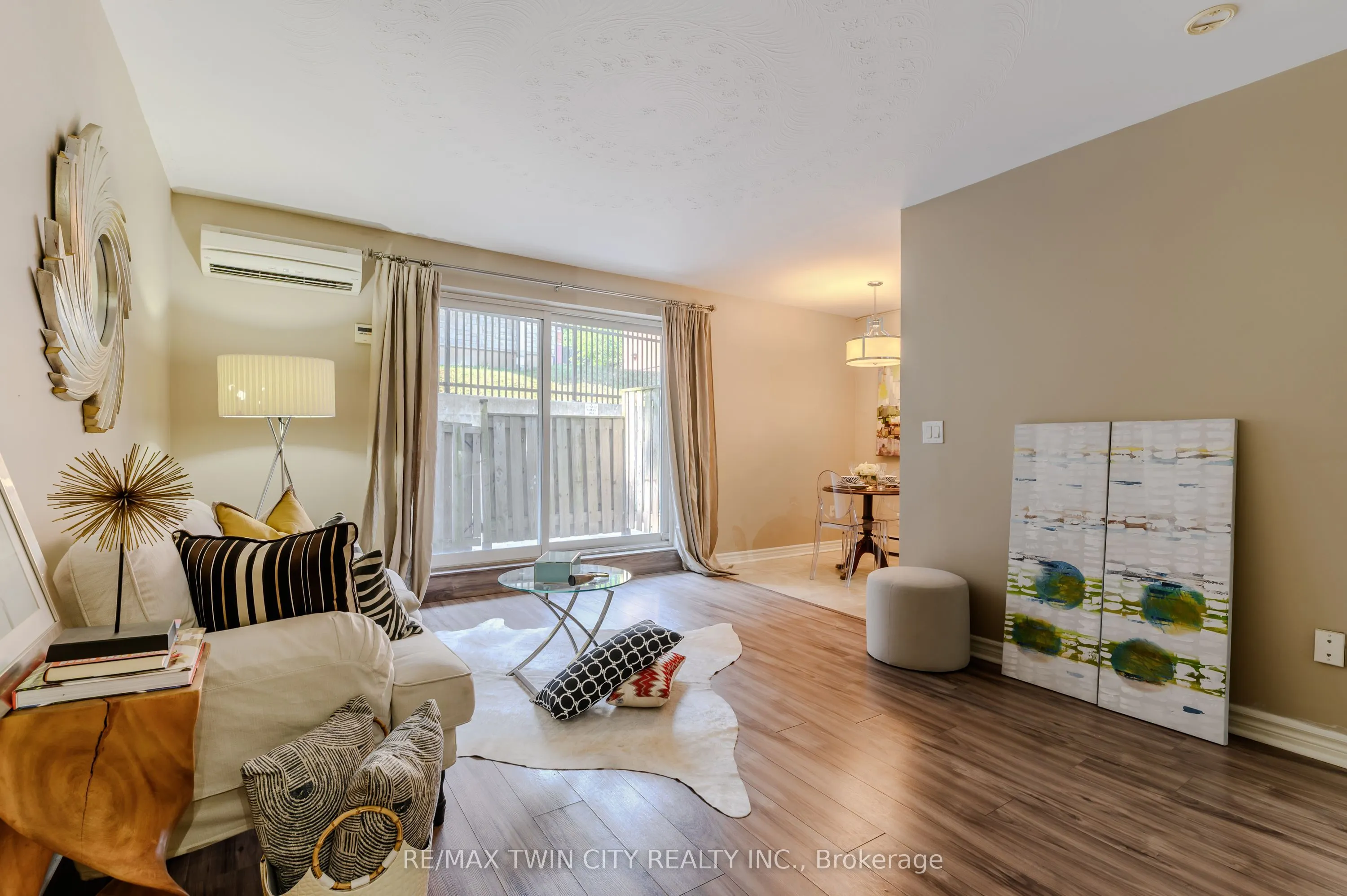 200 Charlton Avenue E, #102