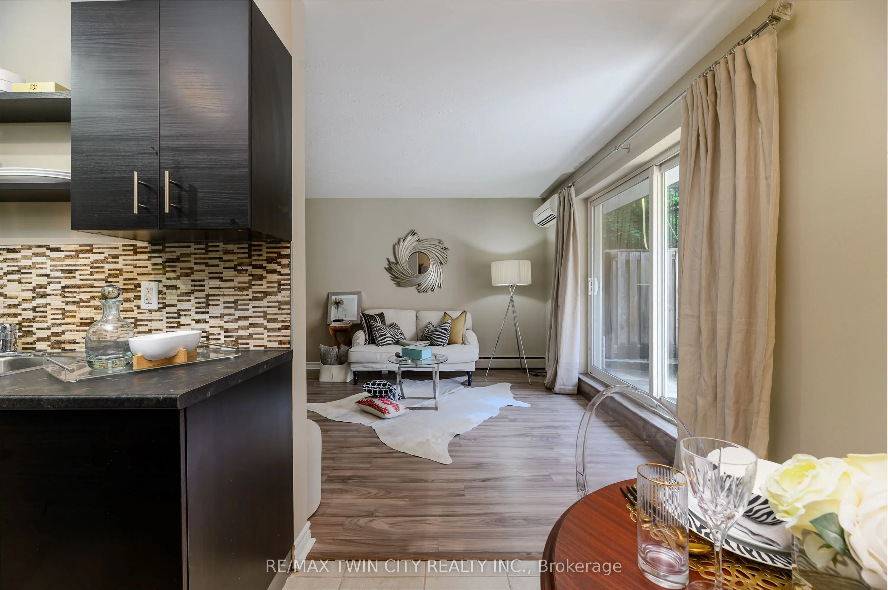 200 Charlton Avenue E, #102