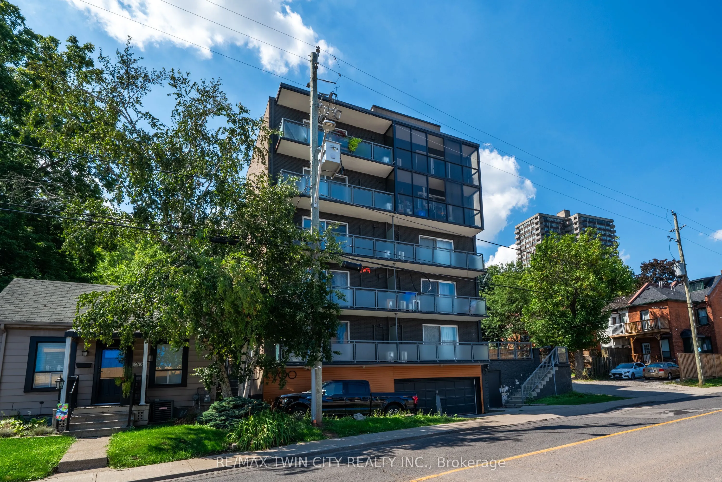 200 Charlton Avenue E, #102