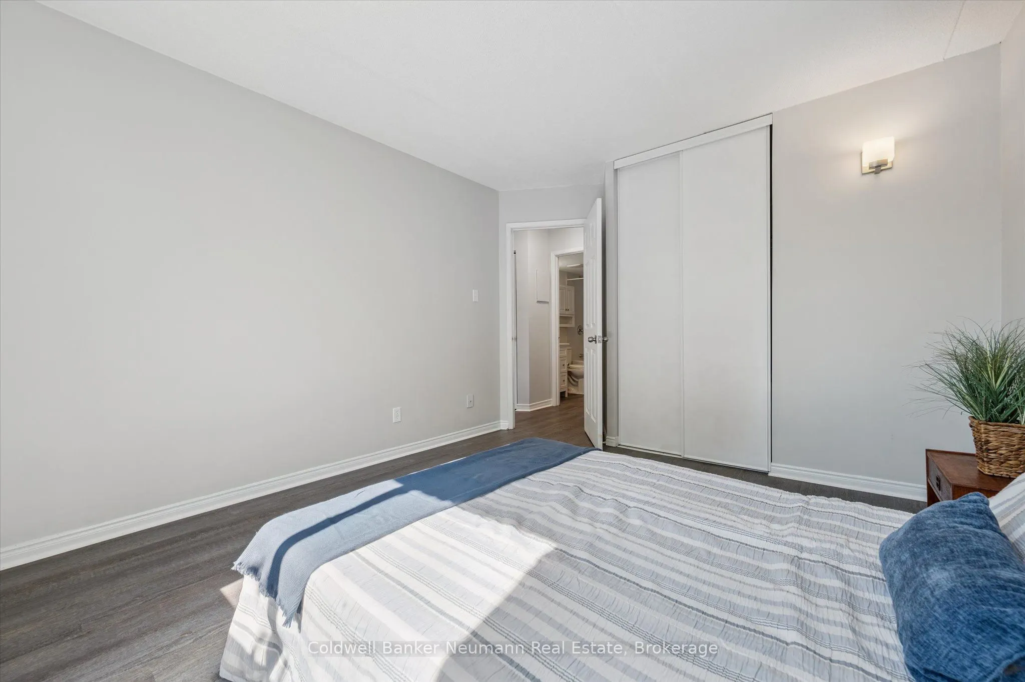 266 Overlea Drive, #204
