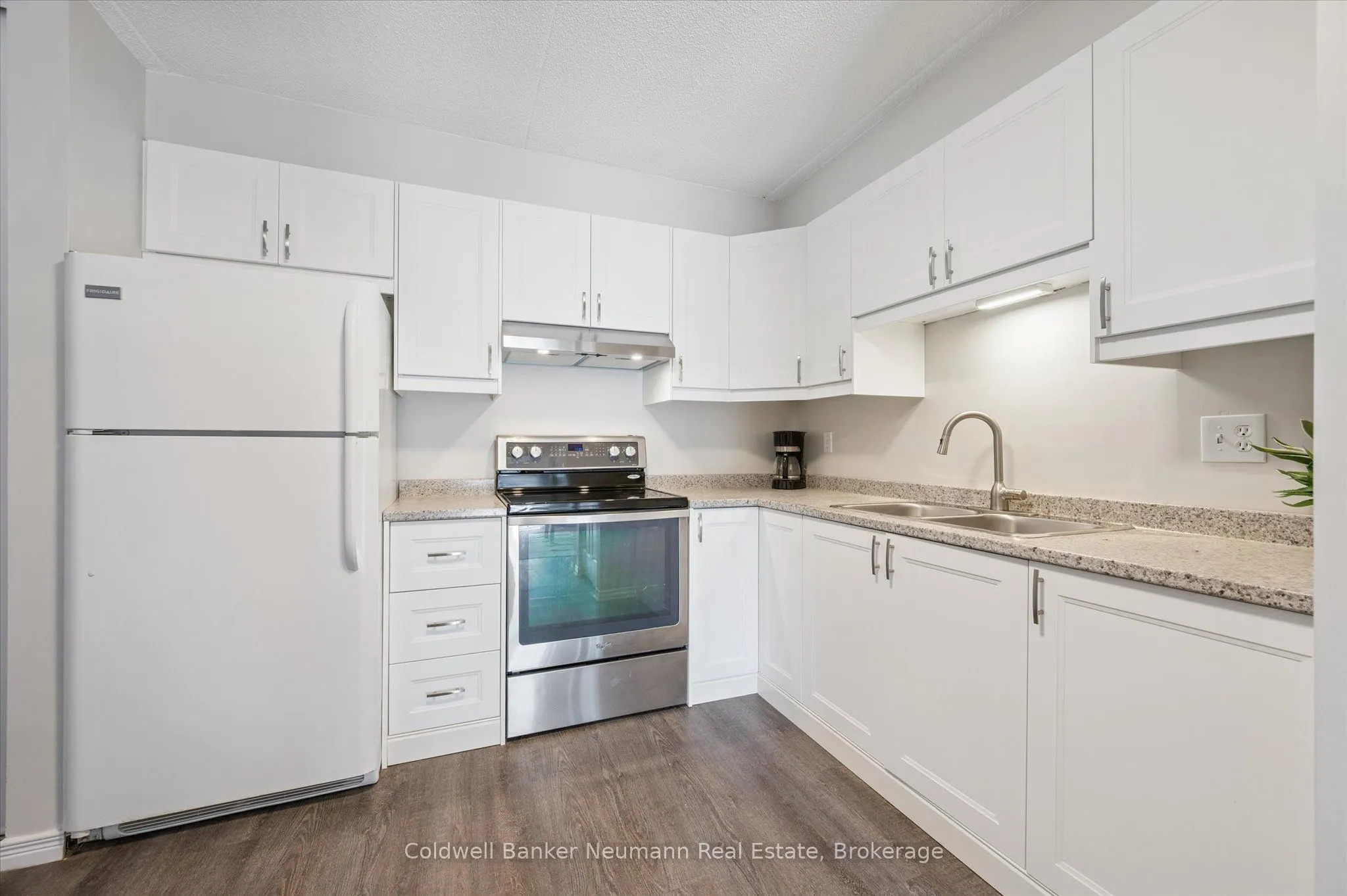266 Overlea Drive, #204