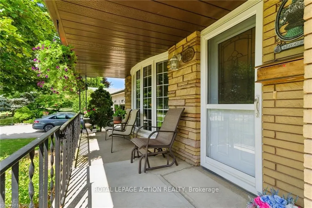 18 Algonquin Avenue