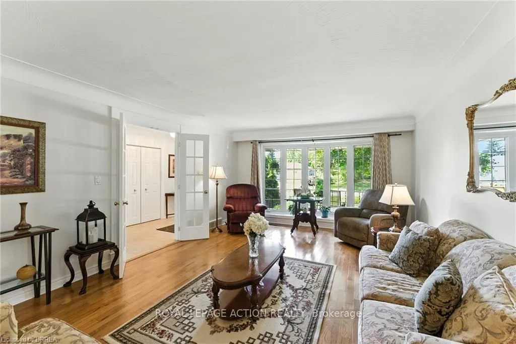 18 Algonquin Avenue