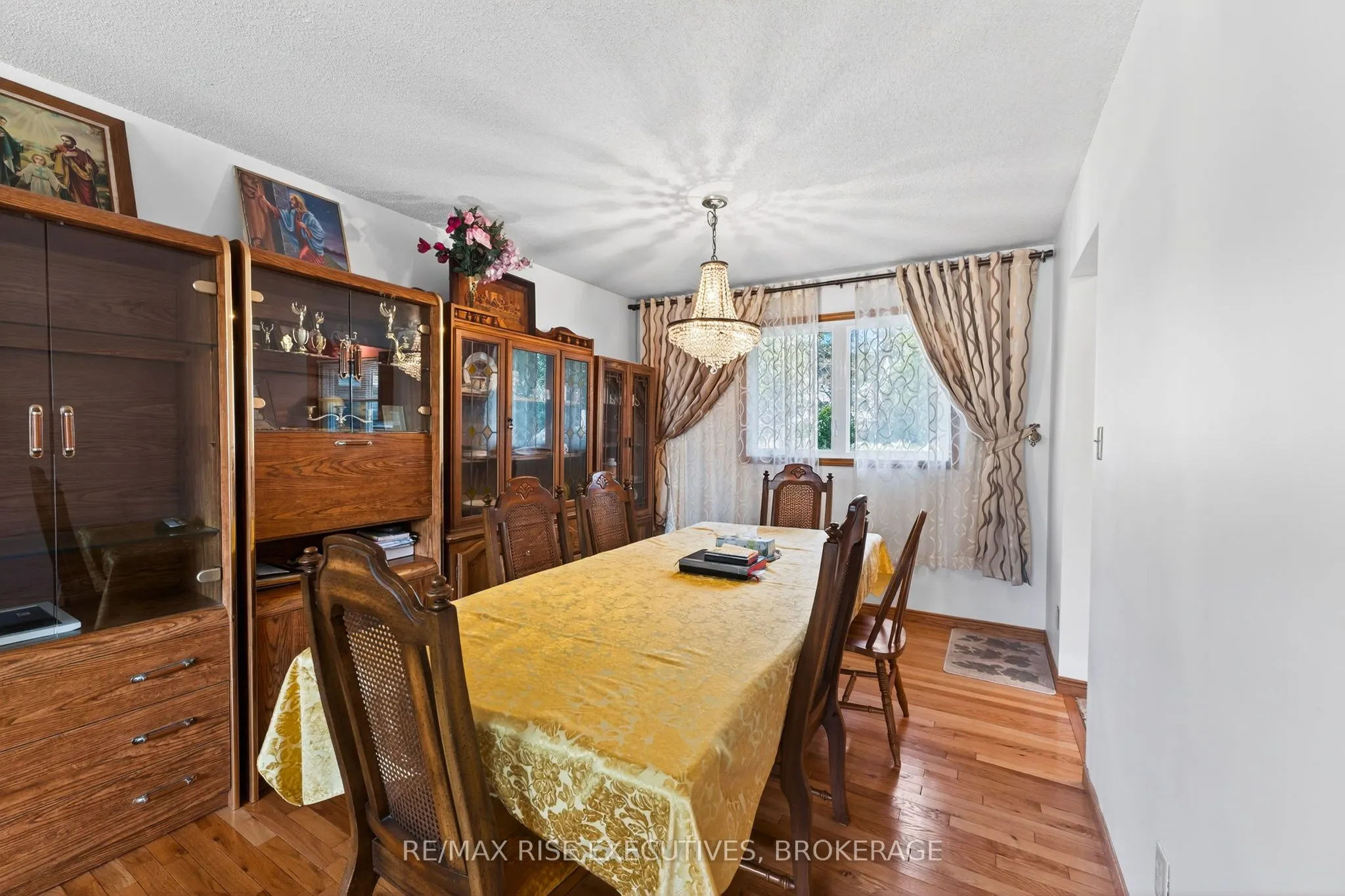 891 Sandringham Place