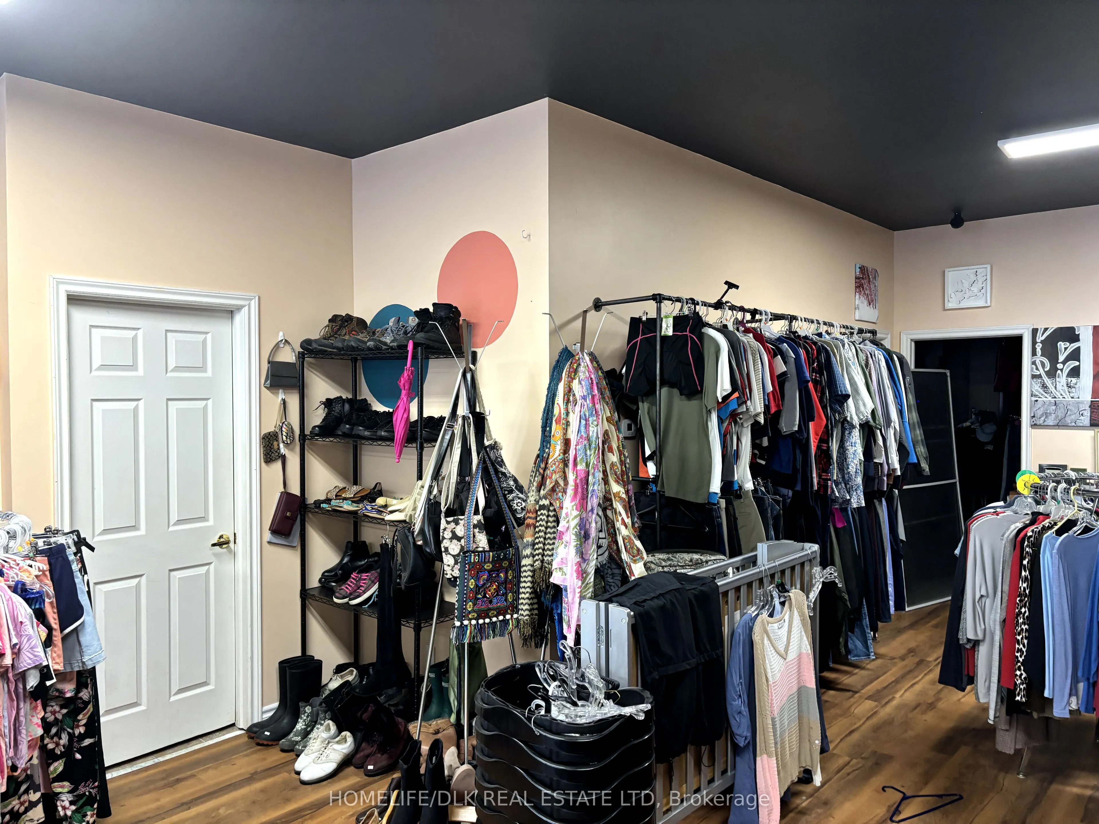 119 King Street W