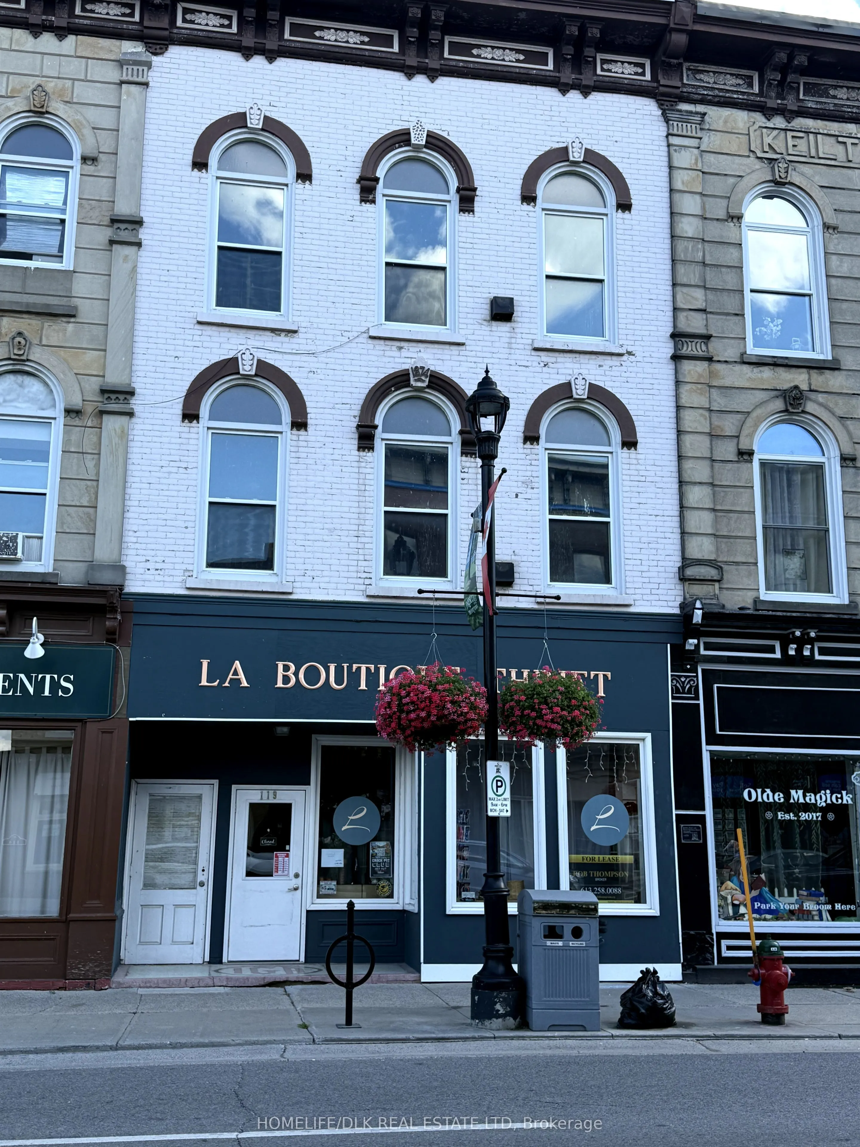 119 King Street W