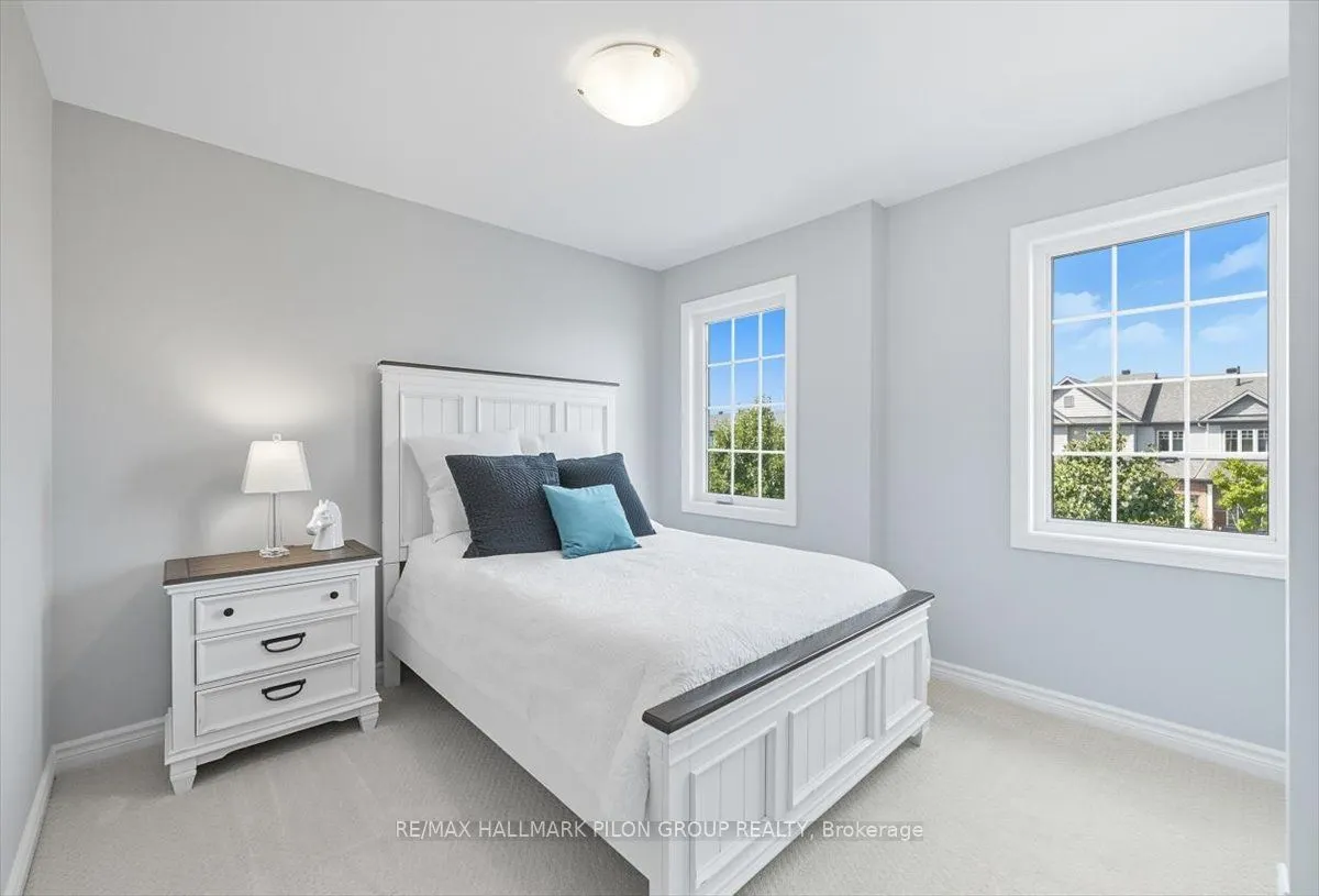 690 Decoeur Drive