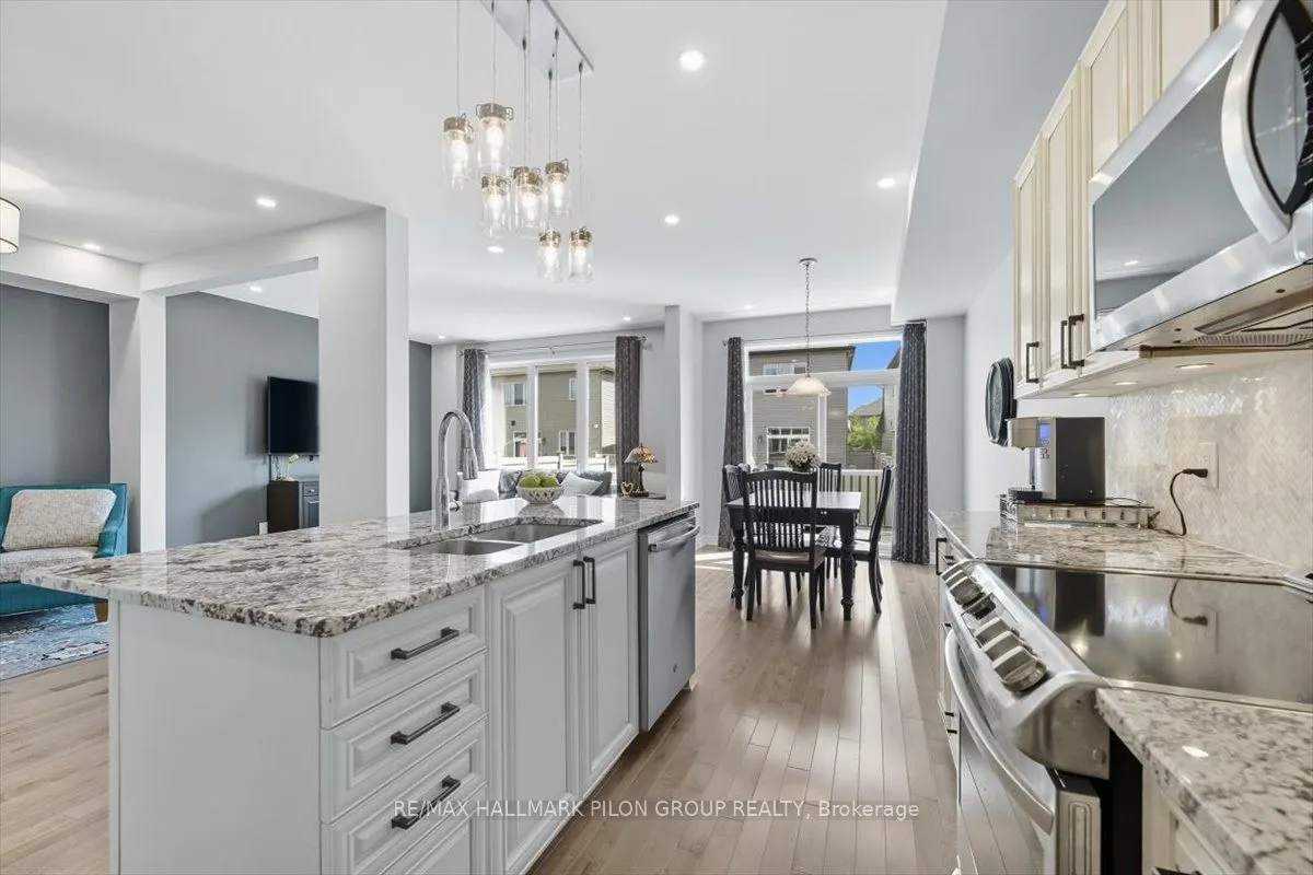 690 Decoeur Drive