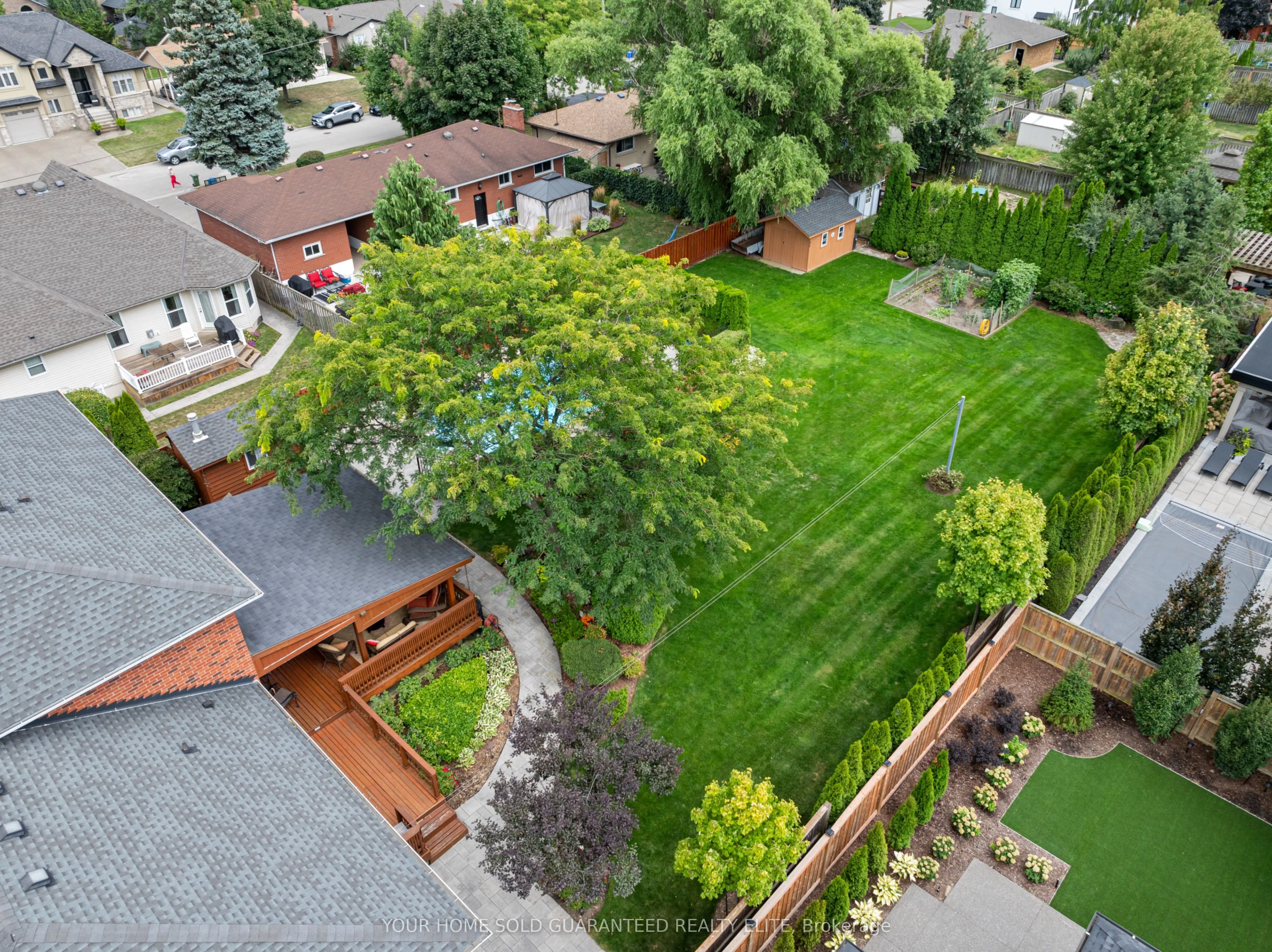 22 Wendakee Drive