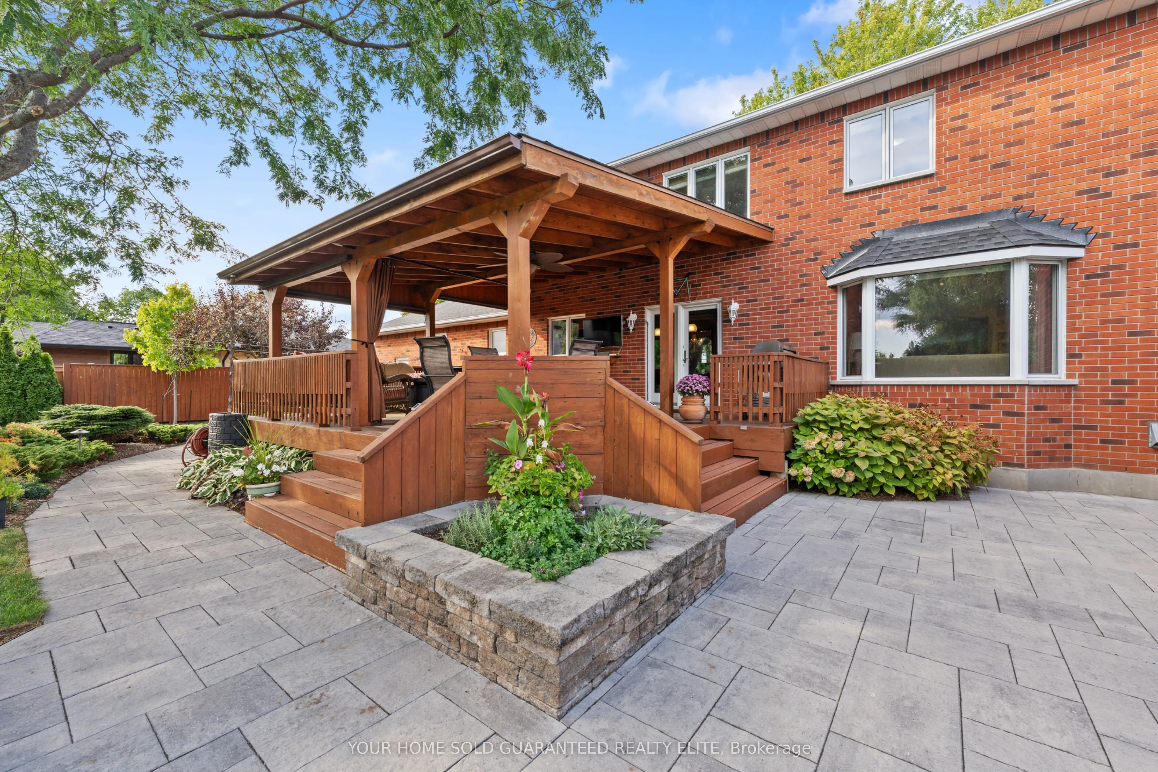 22 Wendakee Drive