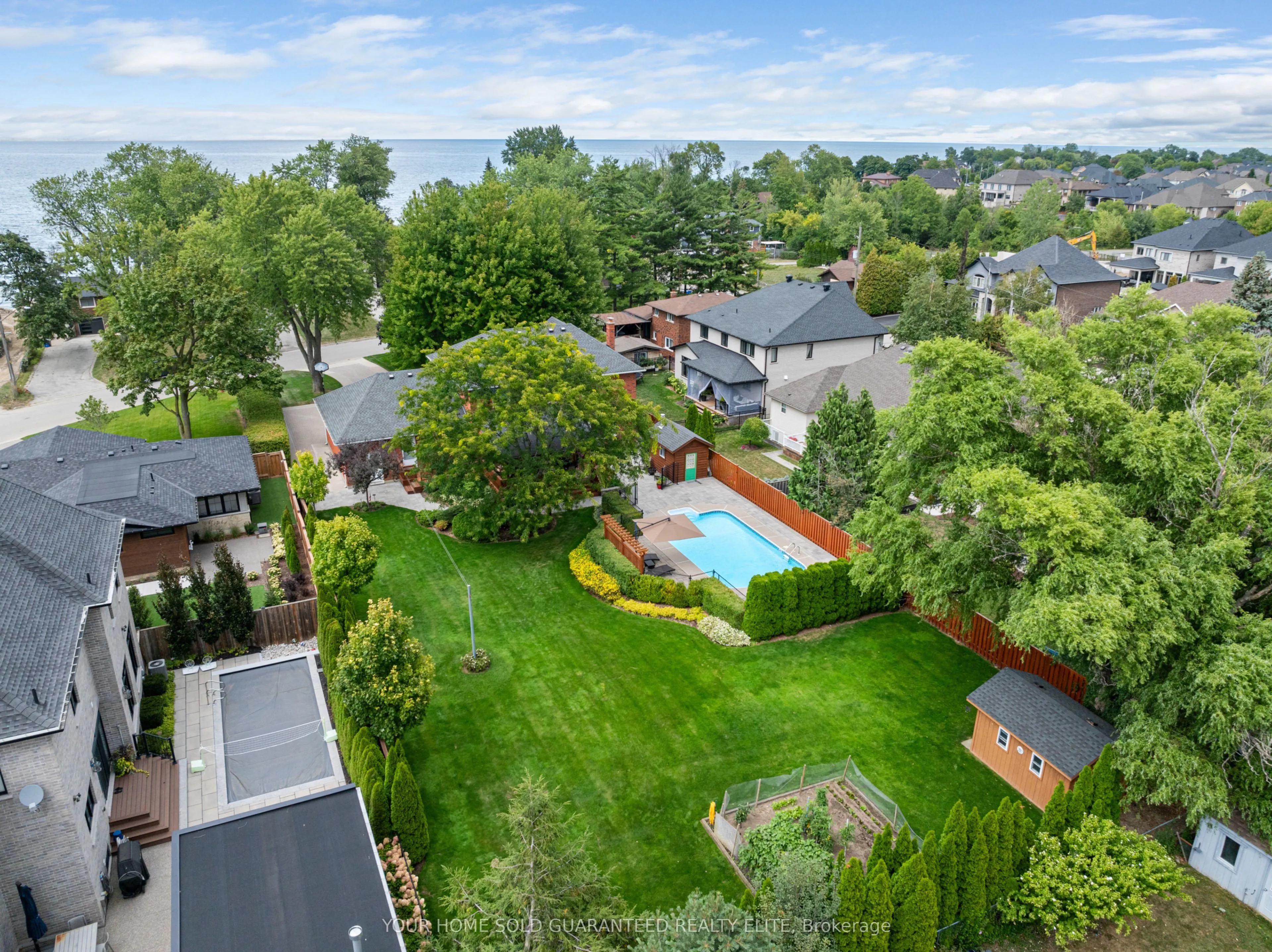22 Wendakee Drive