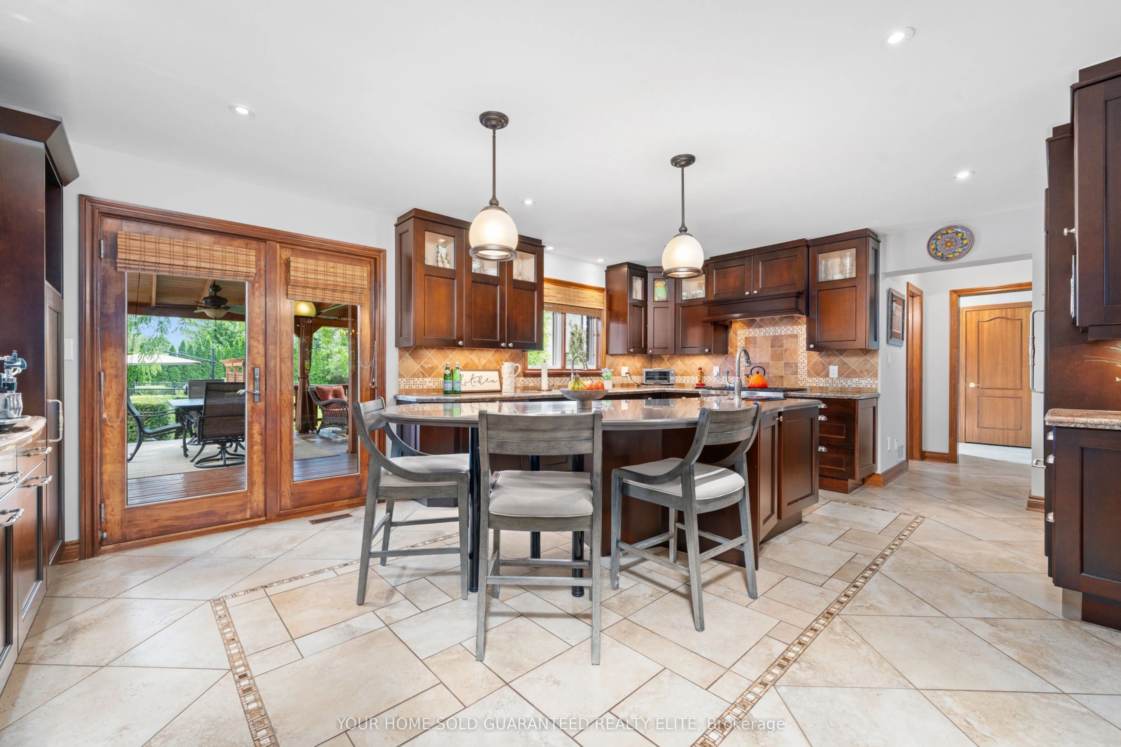 22 Wendakee Drive