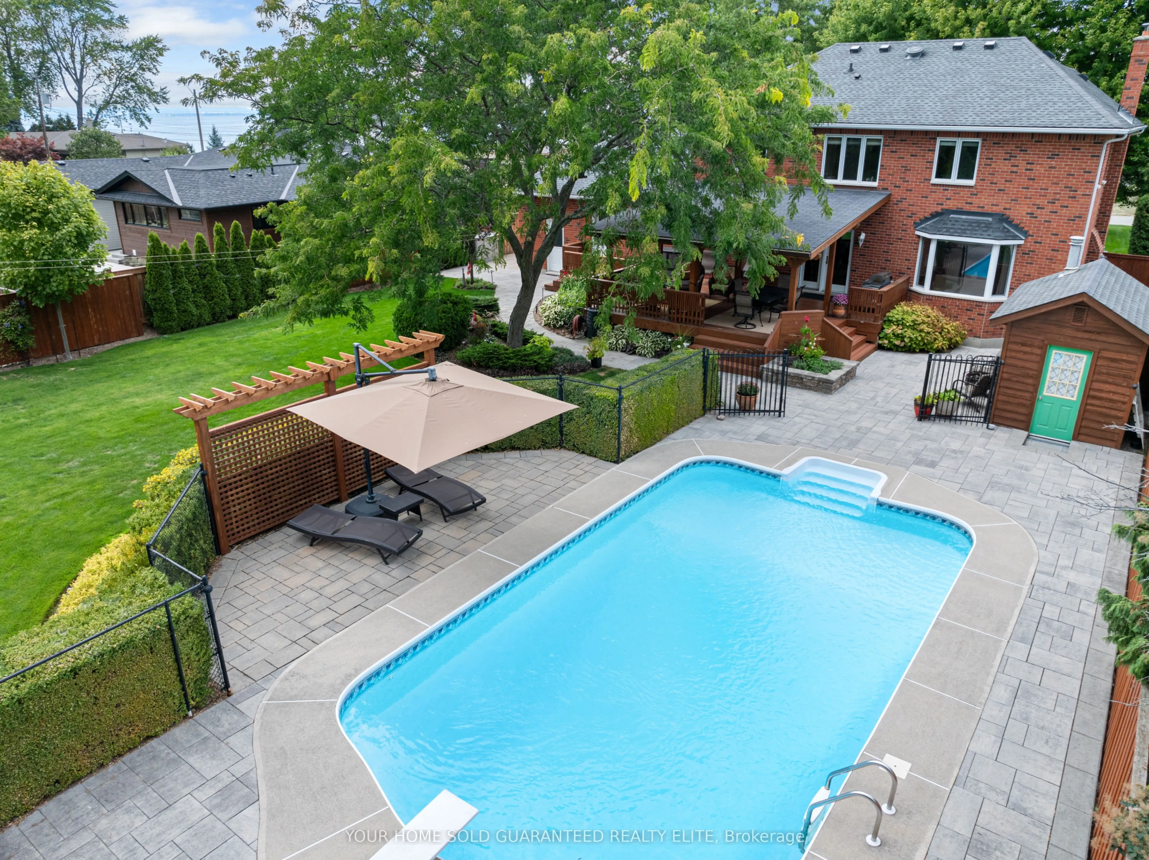 22 Wendakee Drive